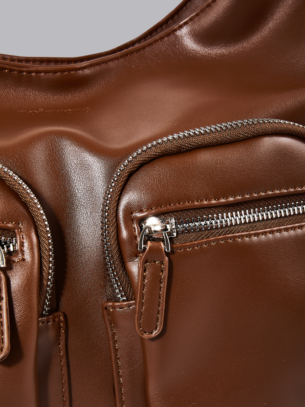 Modern Shoulder Bag with Front Pockets – Vegan Leather