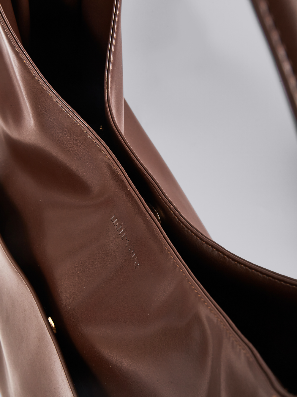 Minimalist Hobo Shoulder Bag – Vegan Leather