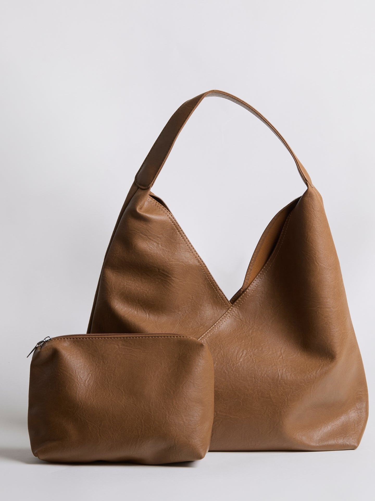 Vegan Leather Hobo Bag – Spacious, Timeless & Cruelty-Free Black Shoulder Tote