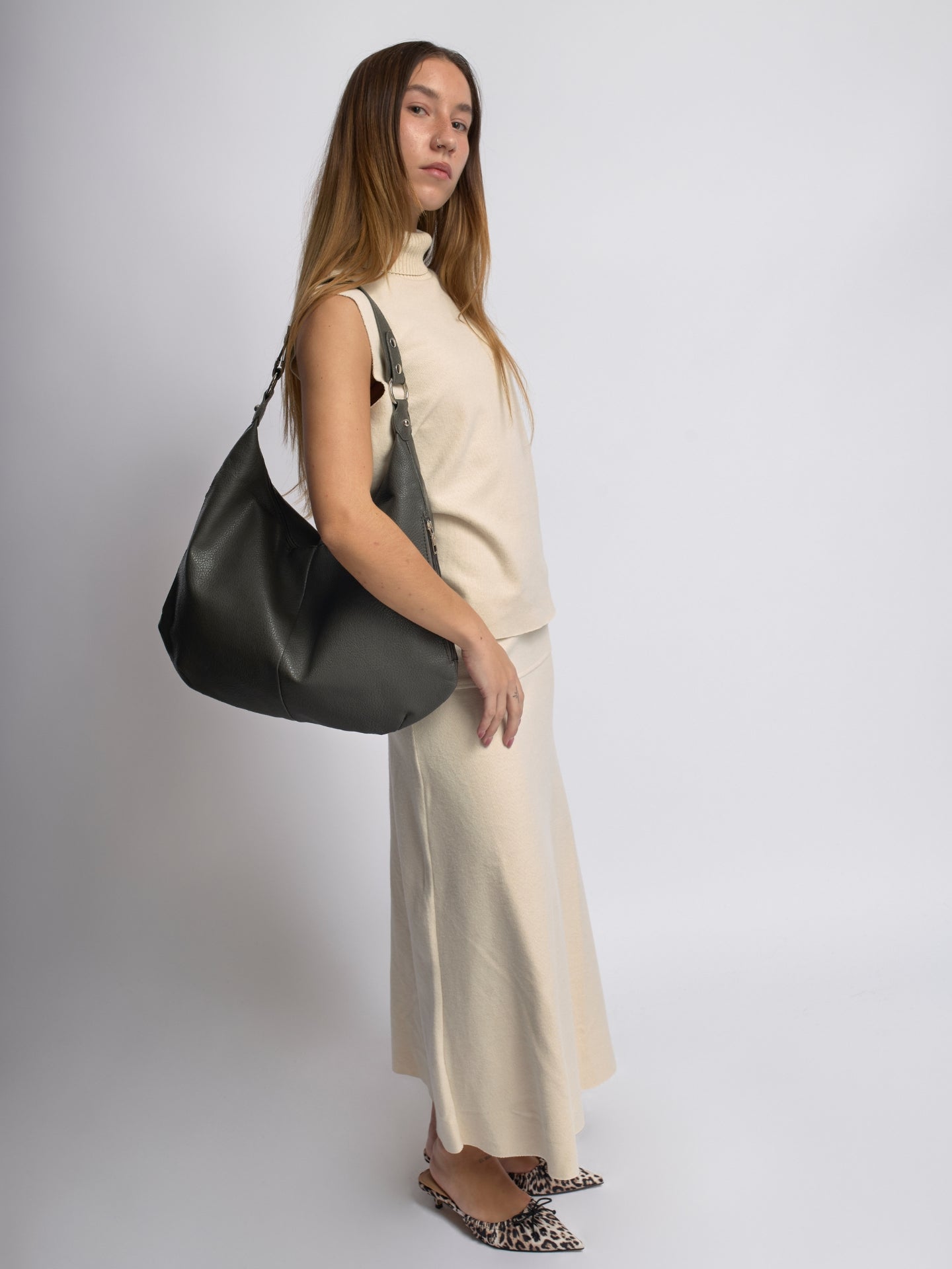Spacious Shoulder Bag – Vegan Leather