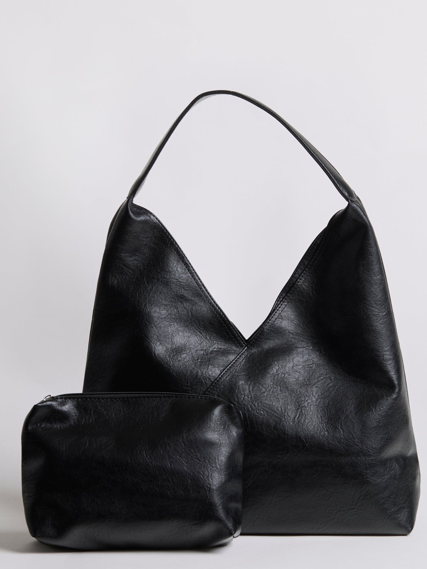 Vegan Leather Hobo Bag – Spacious, Timeless & Cruelty-Free Black Shoulder Tote
