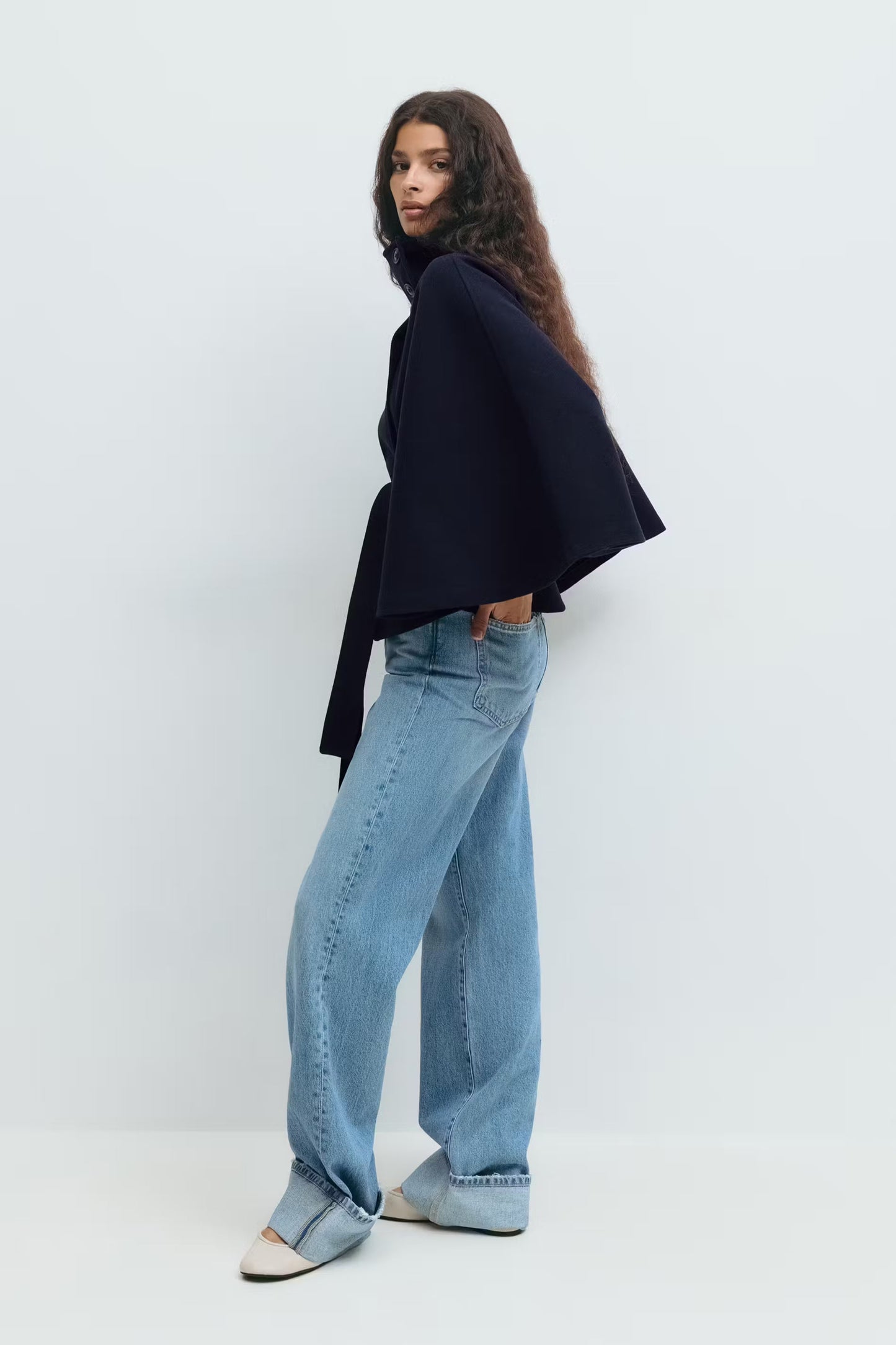 Women's Cape Jacket – Elegant Draped Outerwear for Fall 2025