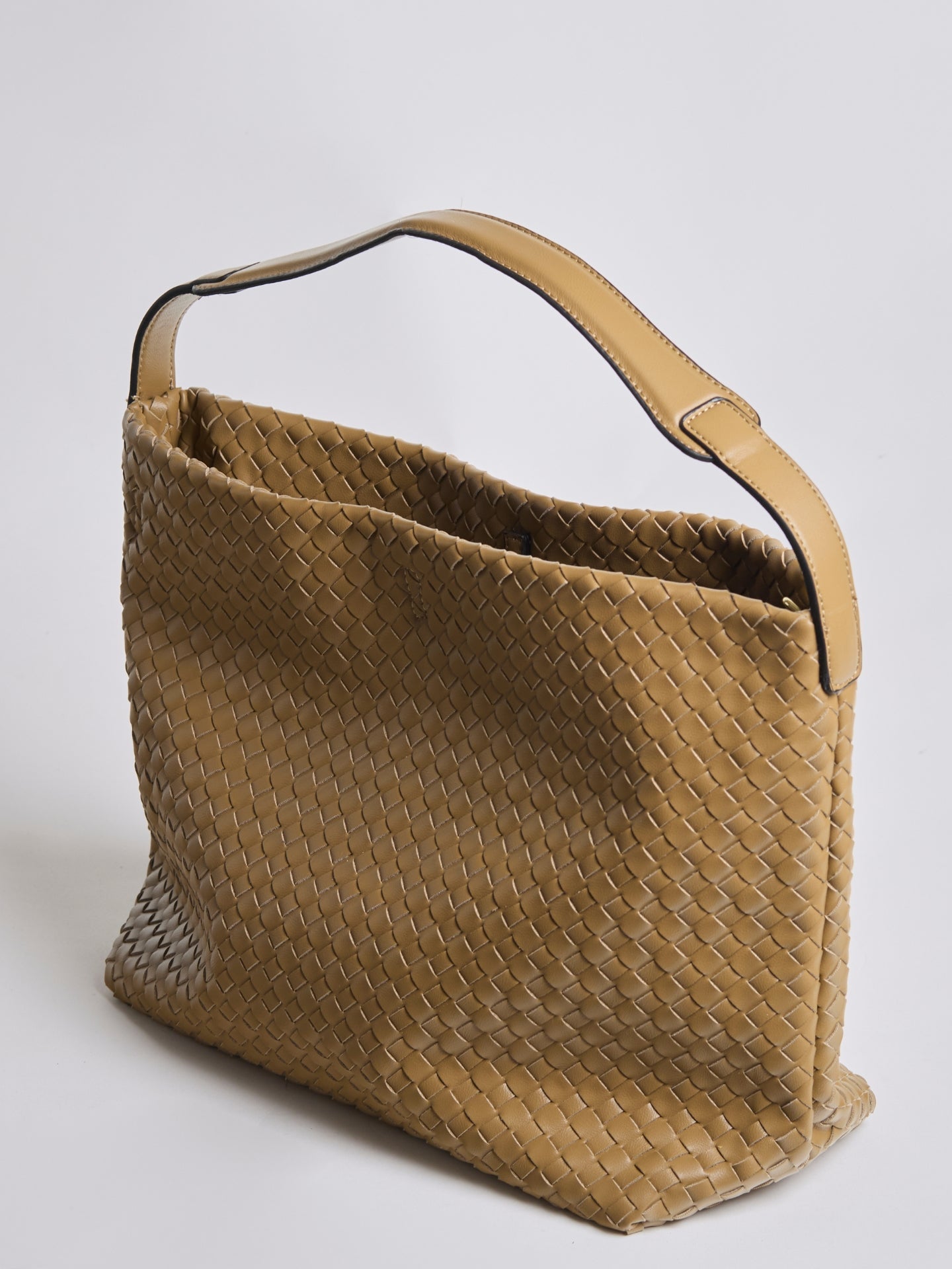 Vegan Leather Woven Hobo Shoulder Bag – Black, Stylish & Spacious