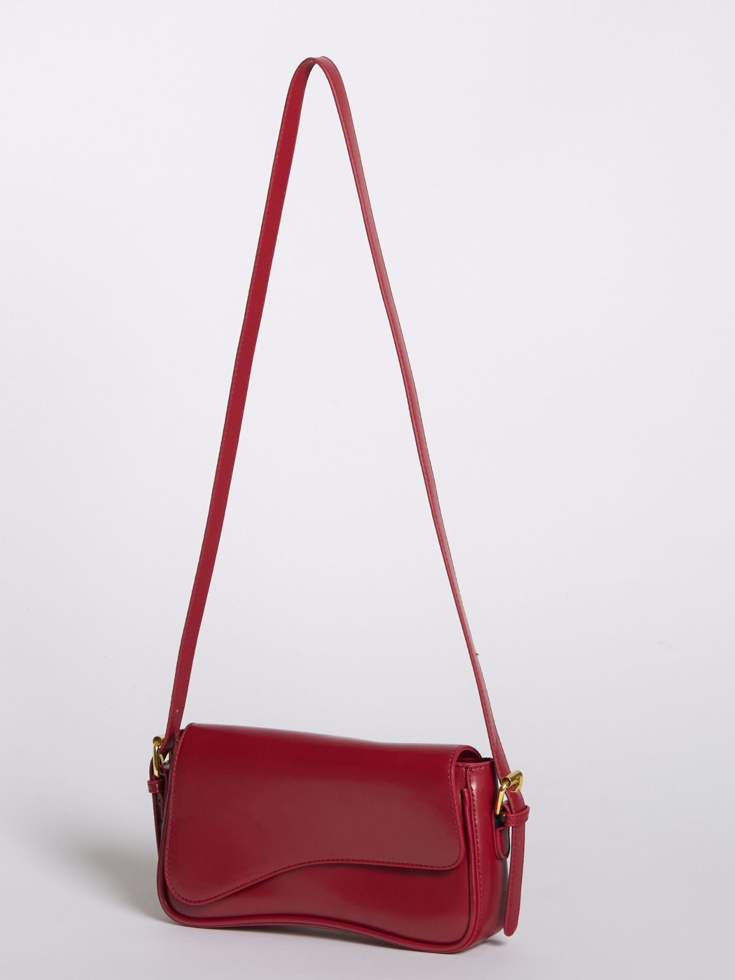Vegan Leather Black Shoulder Bag – Adjustable Crossbody, Sustainable & Stylish