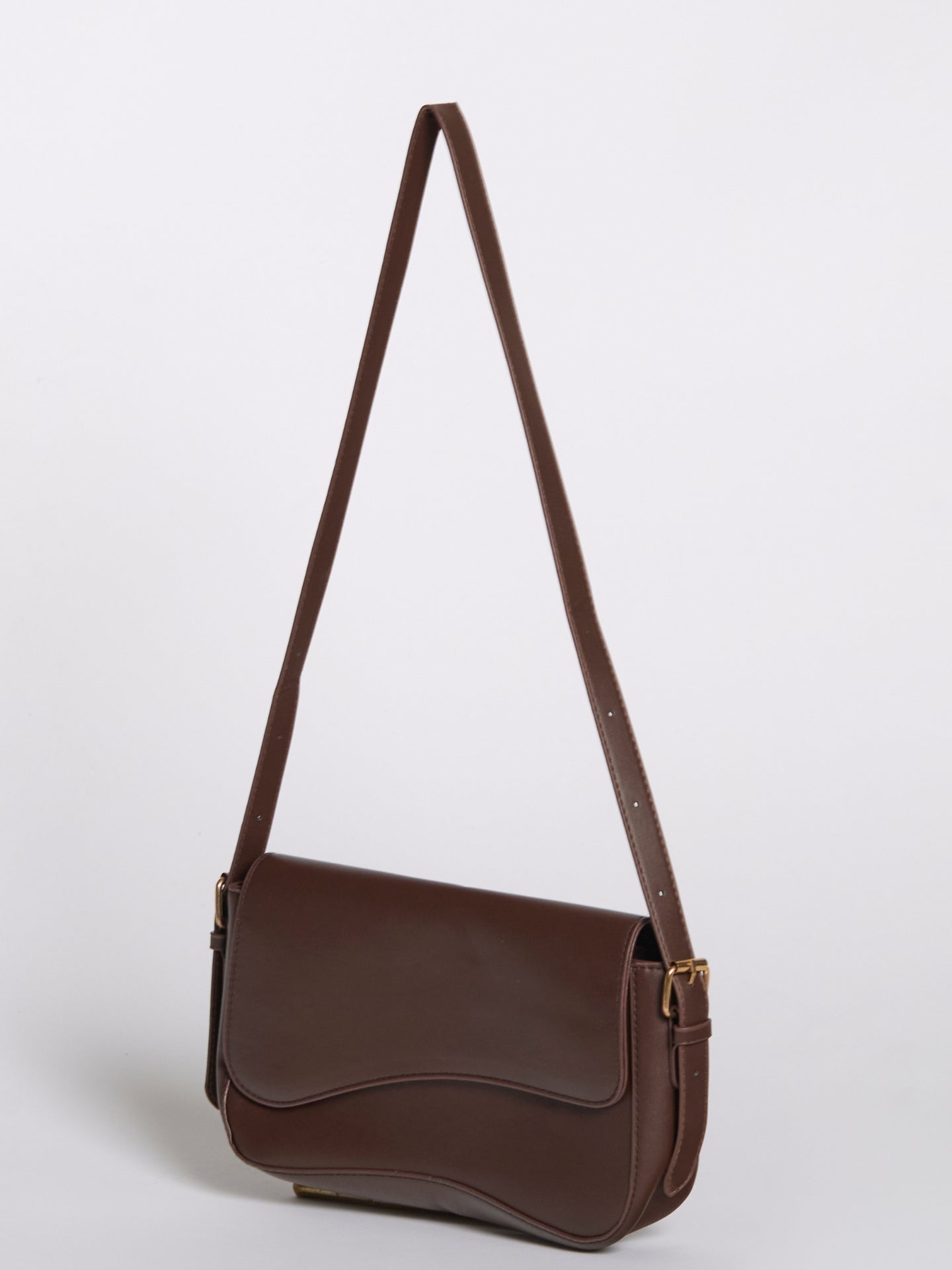 Vegan Leather Black Shoulder Bag – Adjustable Crossbody, Sustainable & Stylish