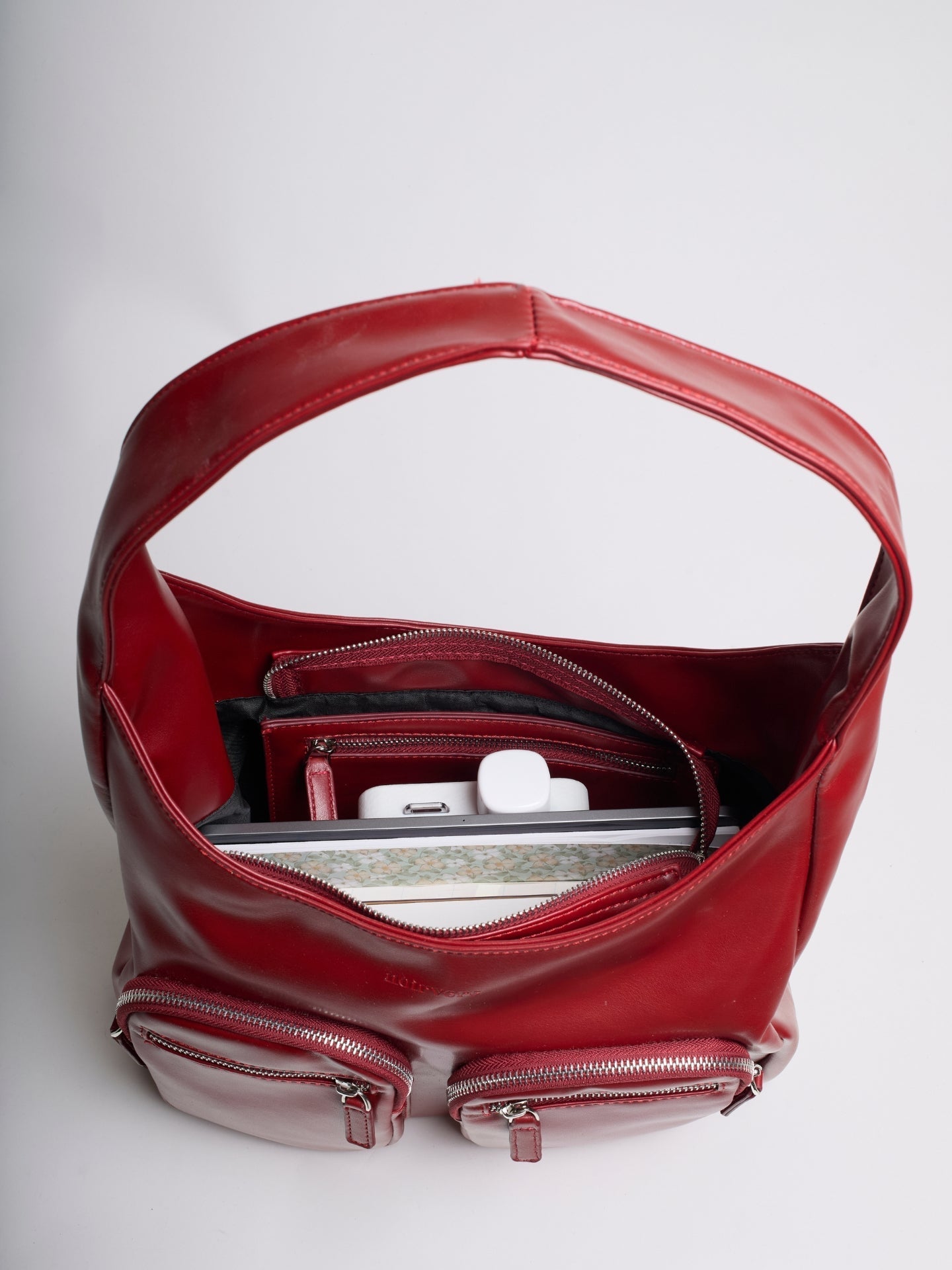 Modern Shoulder Bag with Front Pockets – Vegan Leather