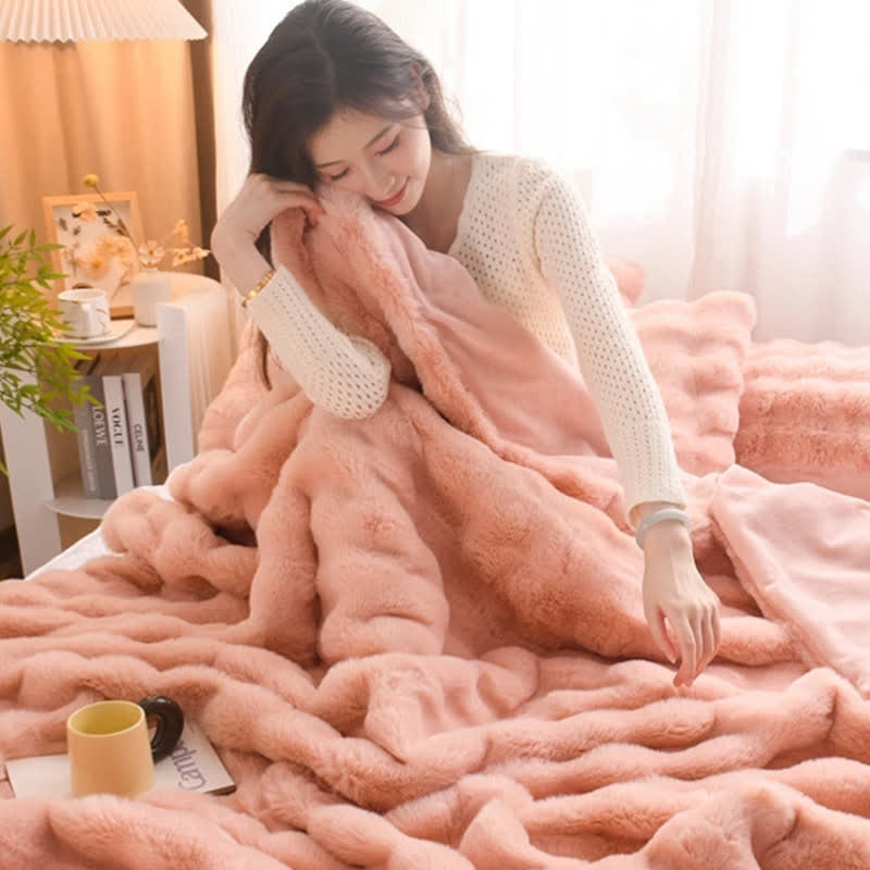 Solid Color Plush Throw Blanket – Luxe Soft Fleece for Living Room & Bedroom Decor