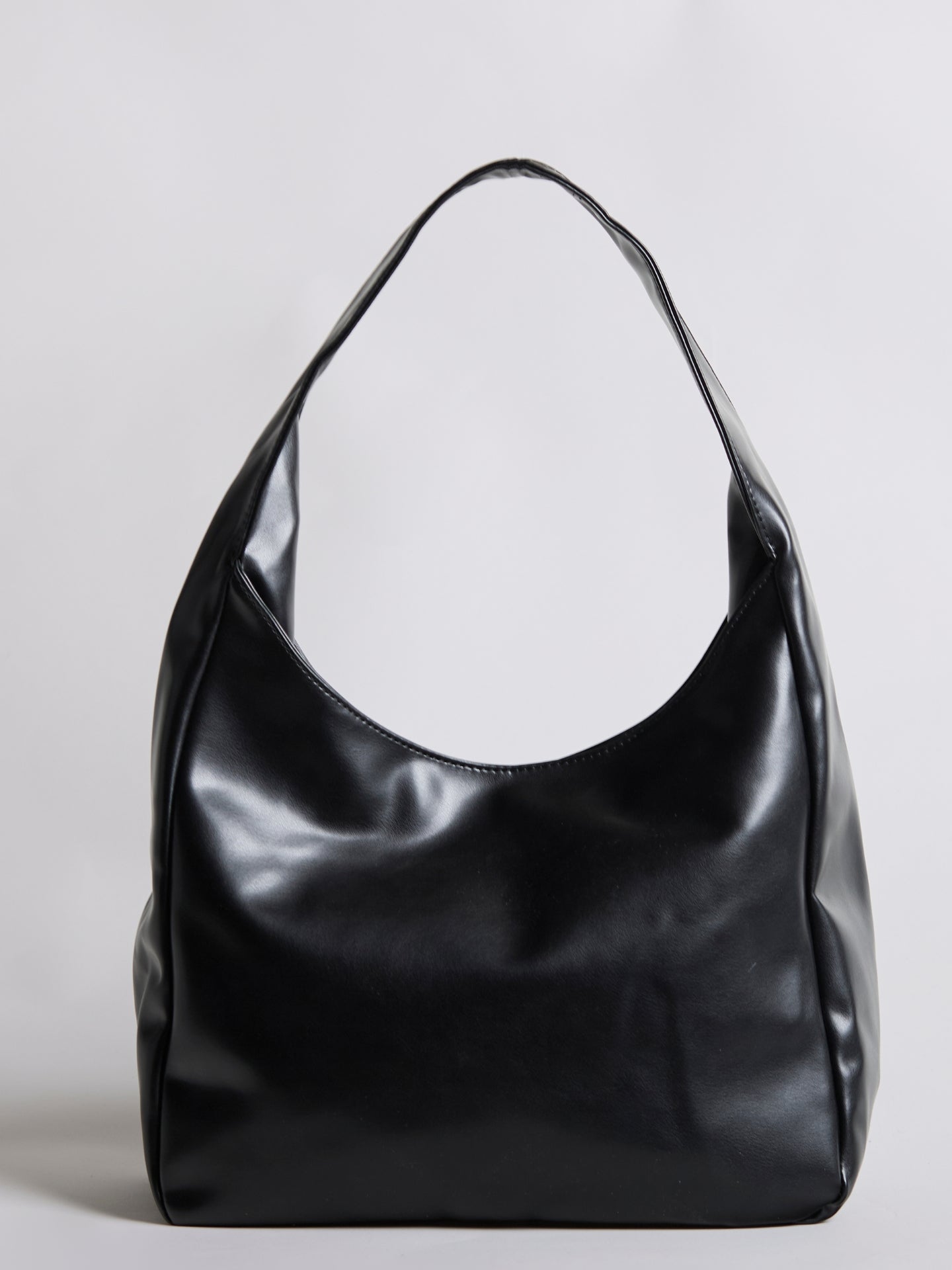 Minimalist Hobo Shoulder Bag – Vegan Leather