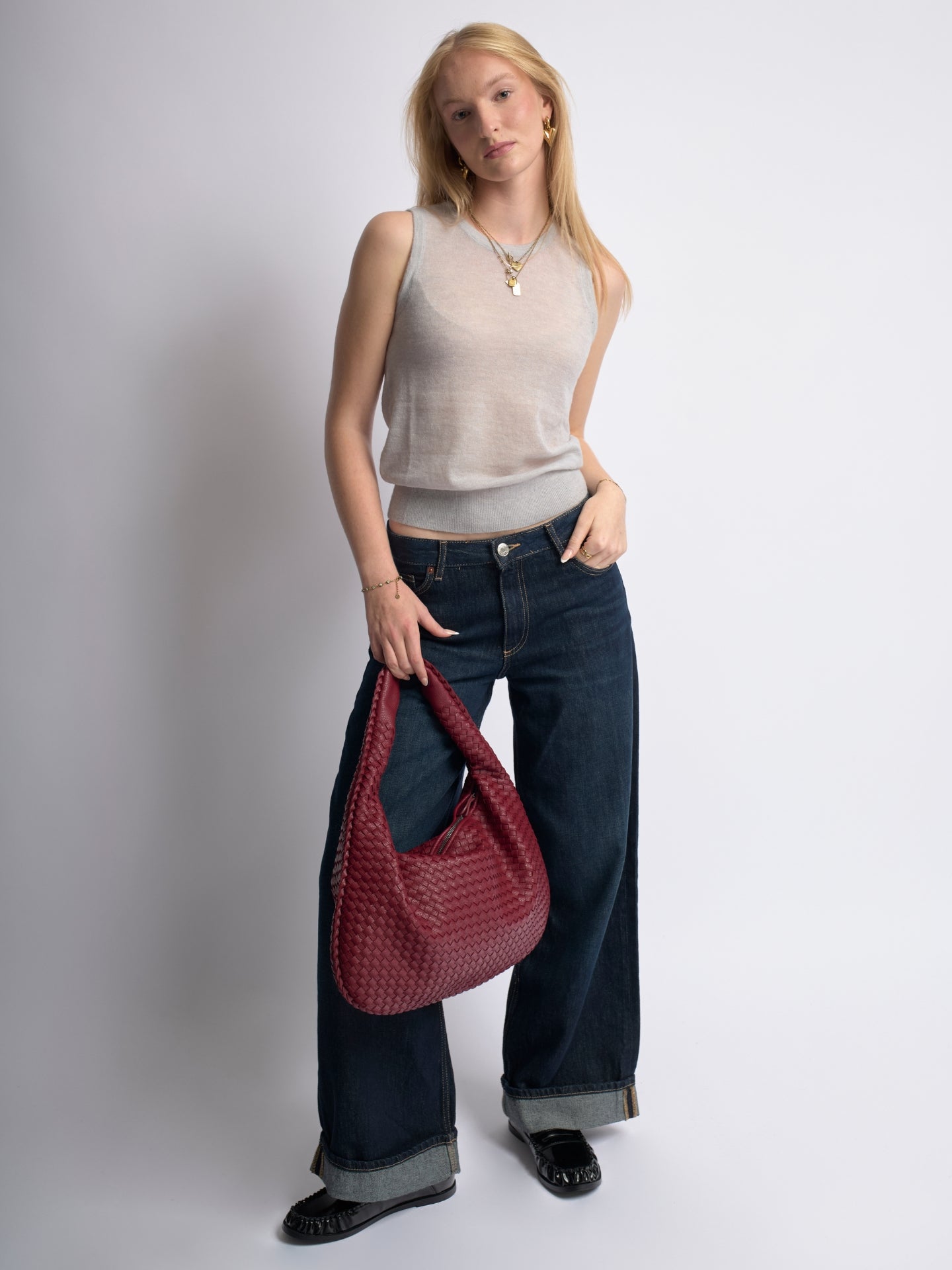 Spacious Braided Women’s Shoulder Bag – Black & Red Elegant Daily Handbag