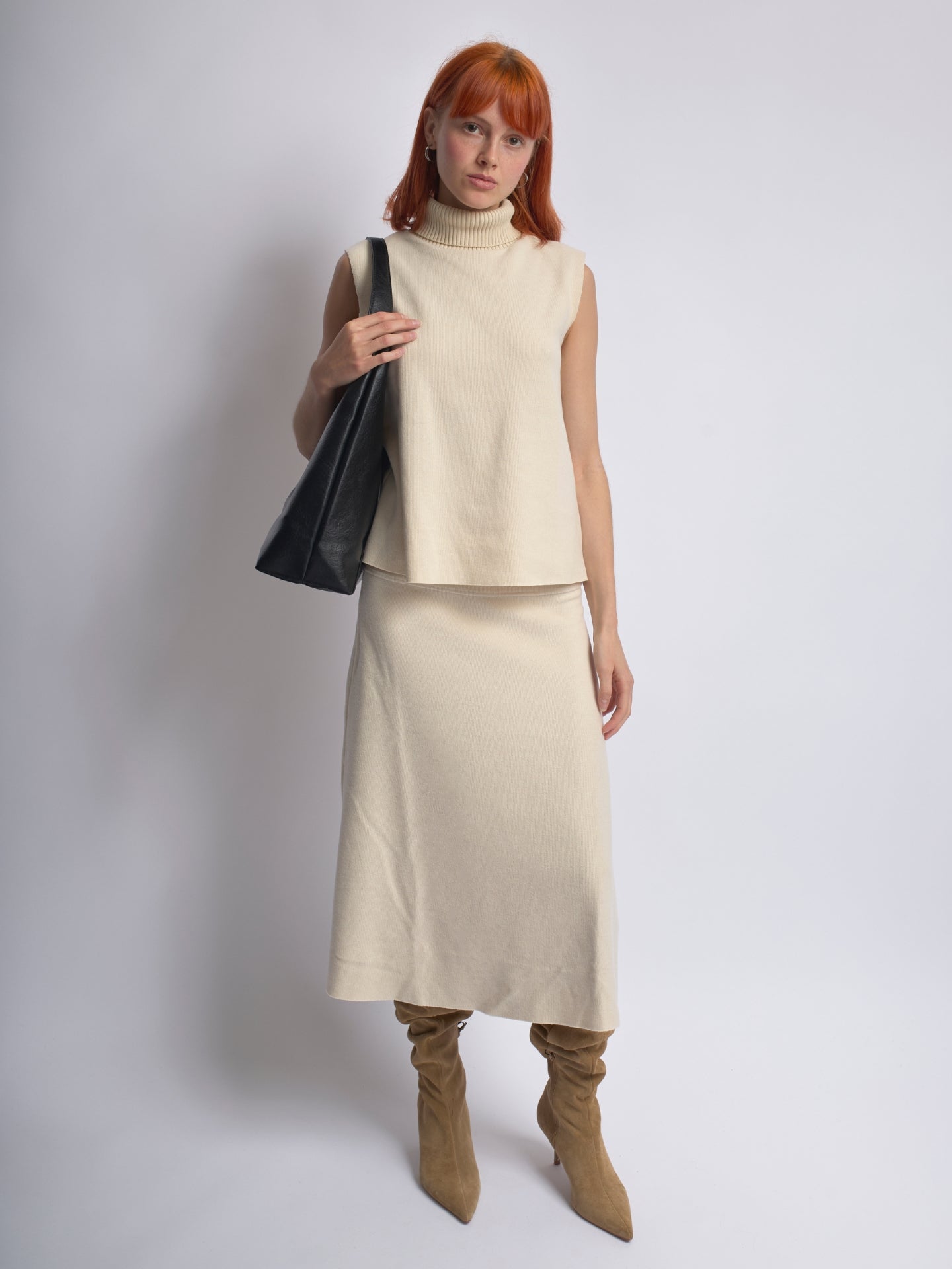 Vegan Leather Hobo Bag – Spacious, Timeless & Cruelty-Free Black Shoulder Tote
