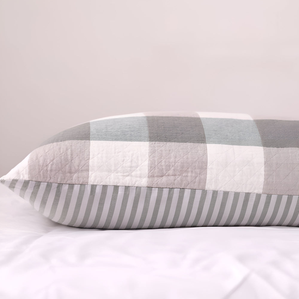 Soft Cotton Plaid Cushion Cover – Classic Checkered Throw Pillow Case for Sofa, Bed, or Lounge Chair