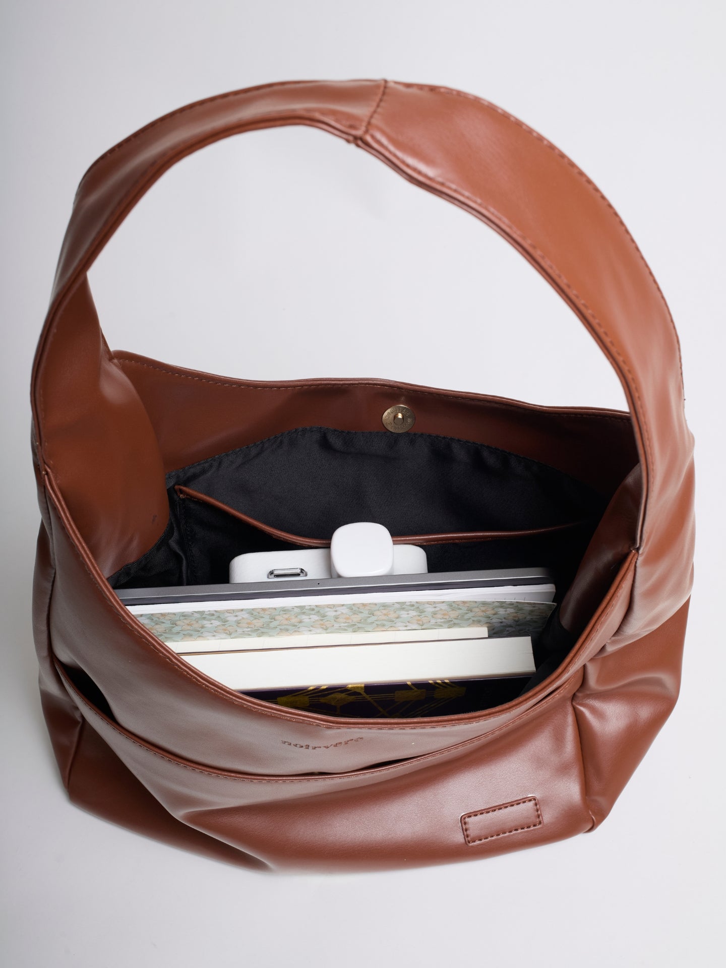 Minimalist Hobo Shoulder Bag – Vegan Leather