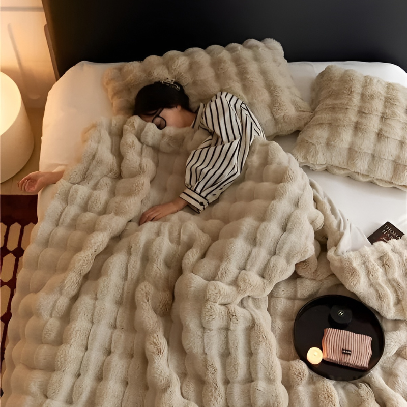 Luxe Faux Fur Throw Blanket – Ultra-Soft, Warm & Stylish Bedding for Sofa & Bed – Available in Multiple Colors