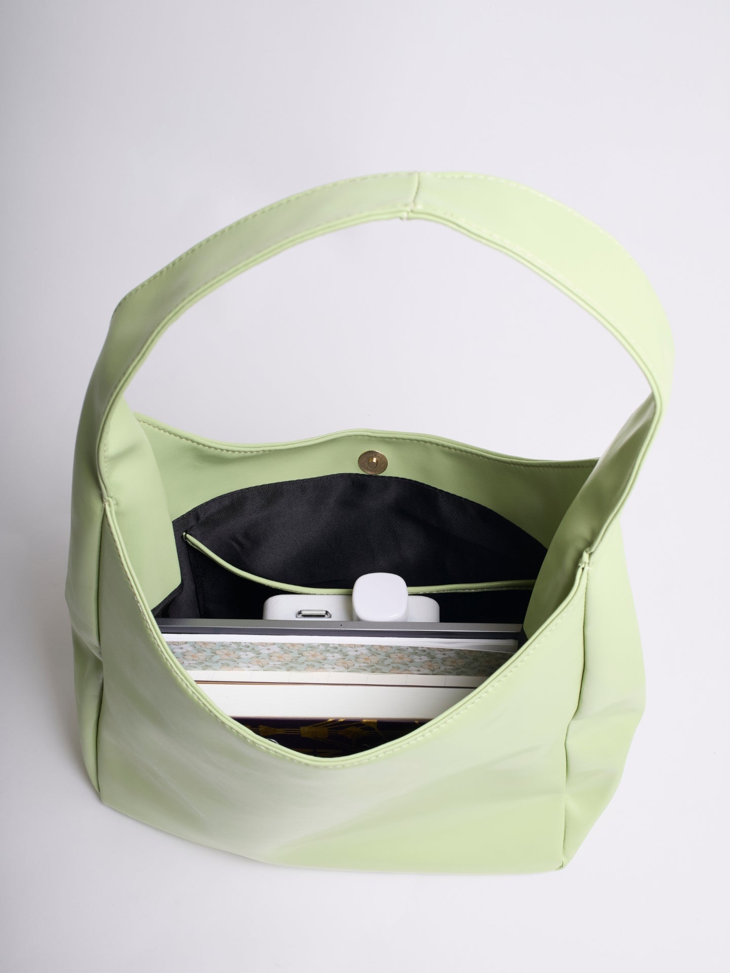 Minimalist Hobo Shoulder Bag – Vegan Leather