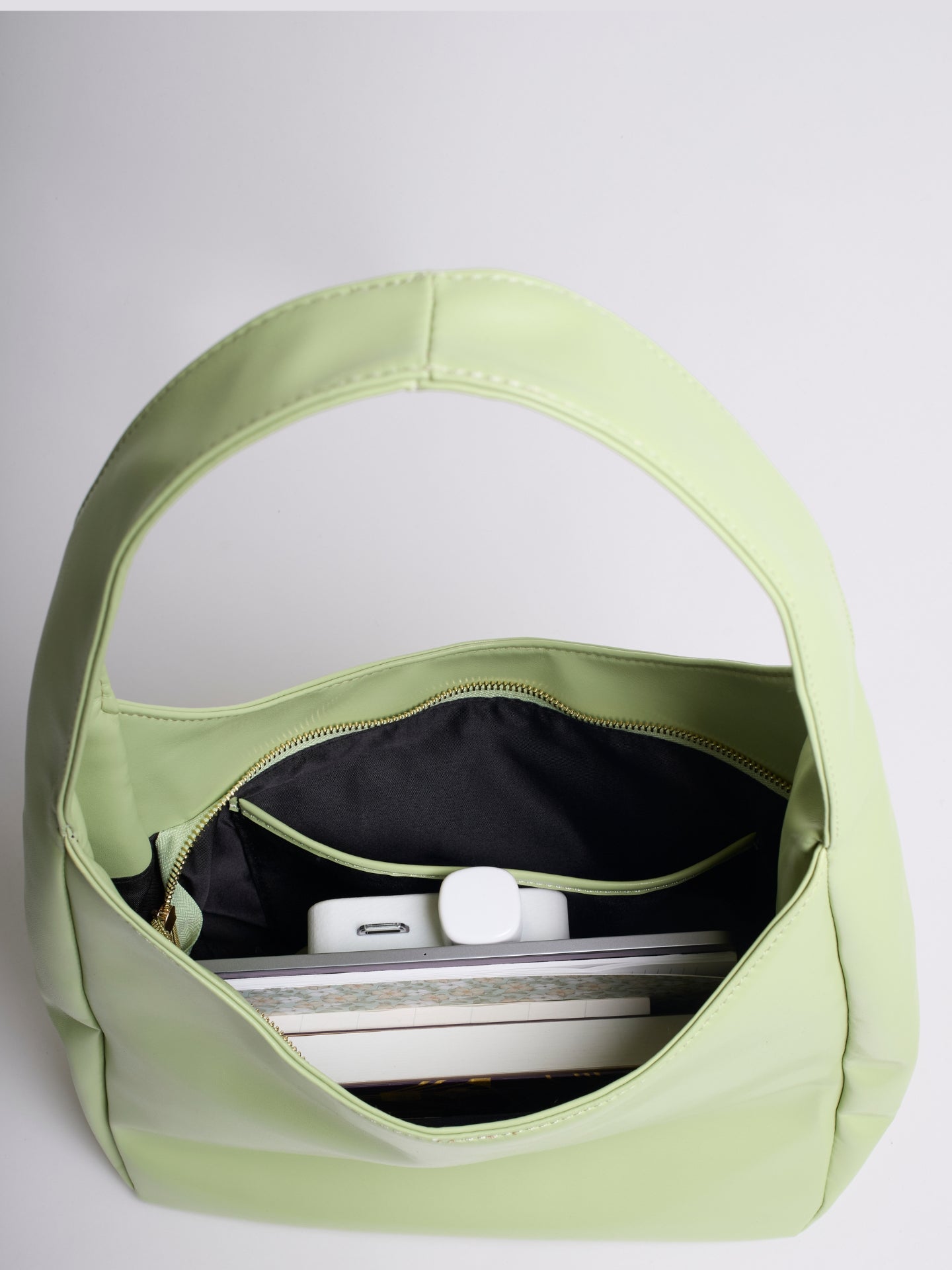 Minimalist Hobo Shoulder Bag – Vegan Leather