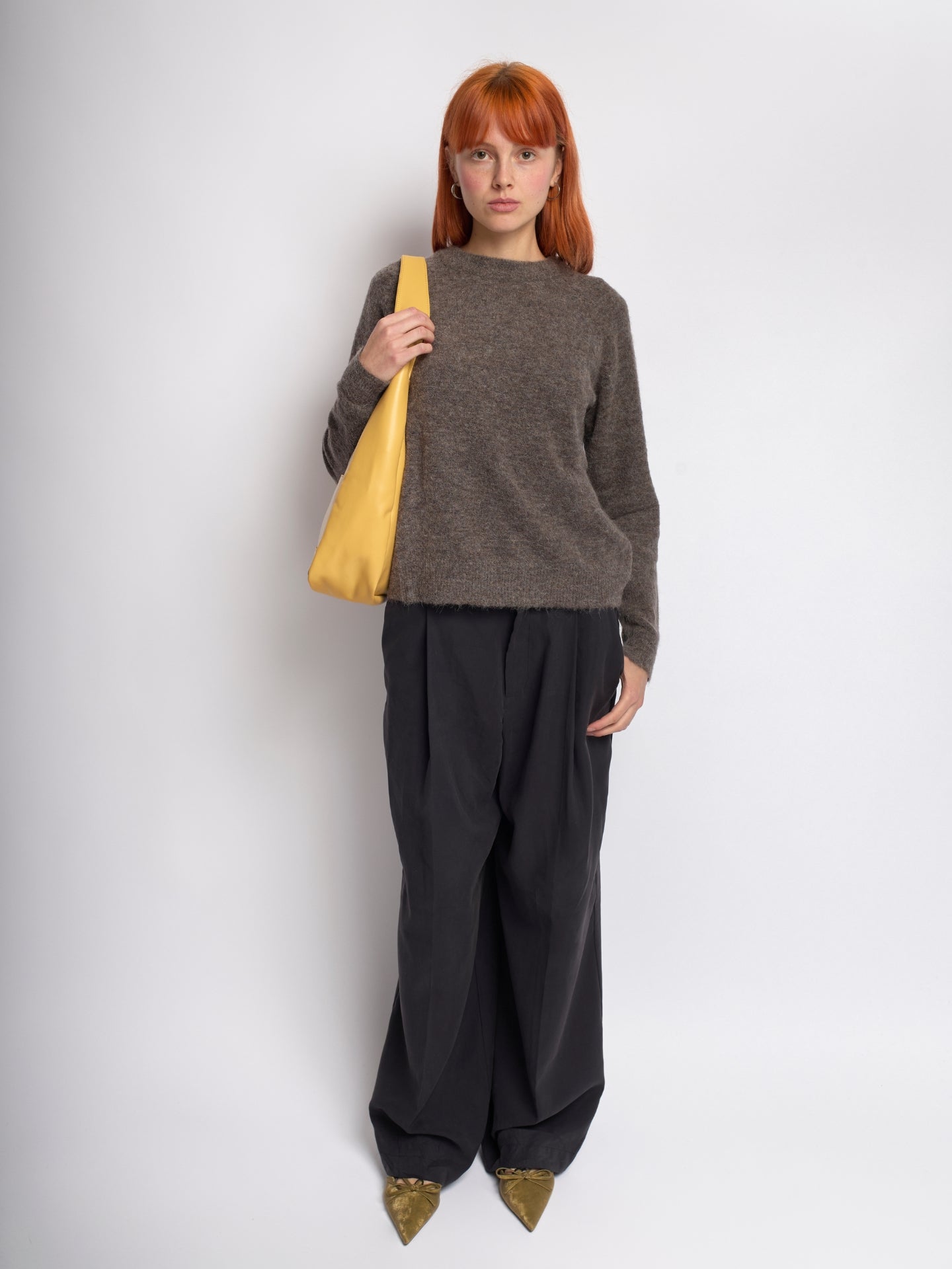 Minimalist Hobo Shoulder Bag – Vegan Leather