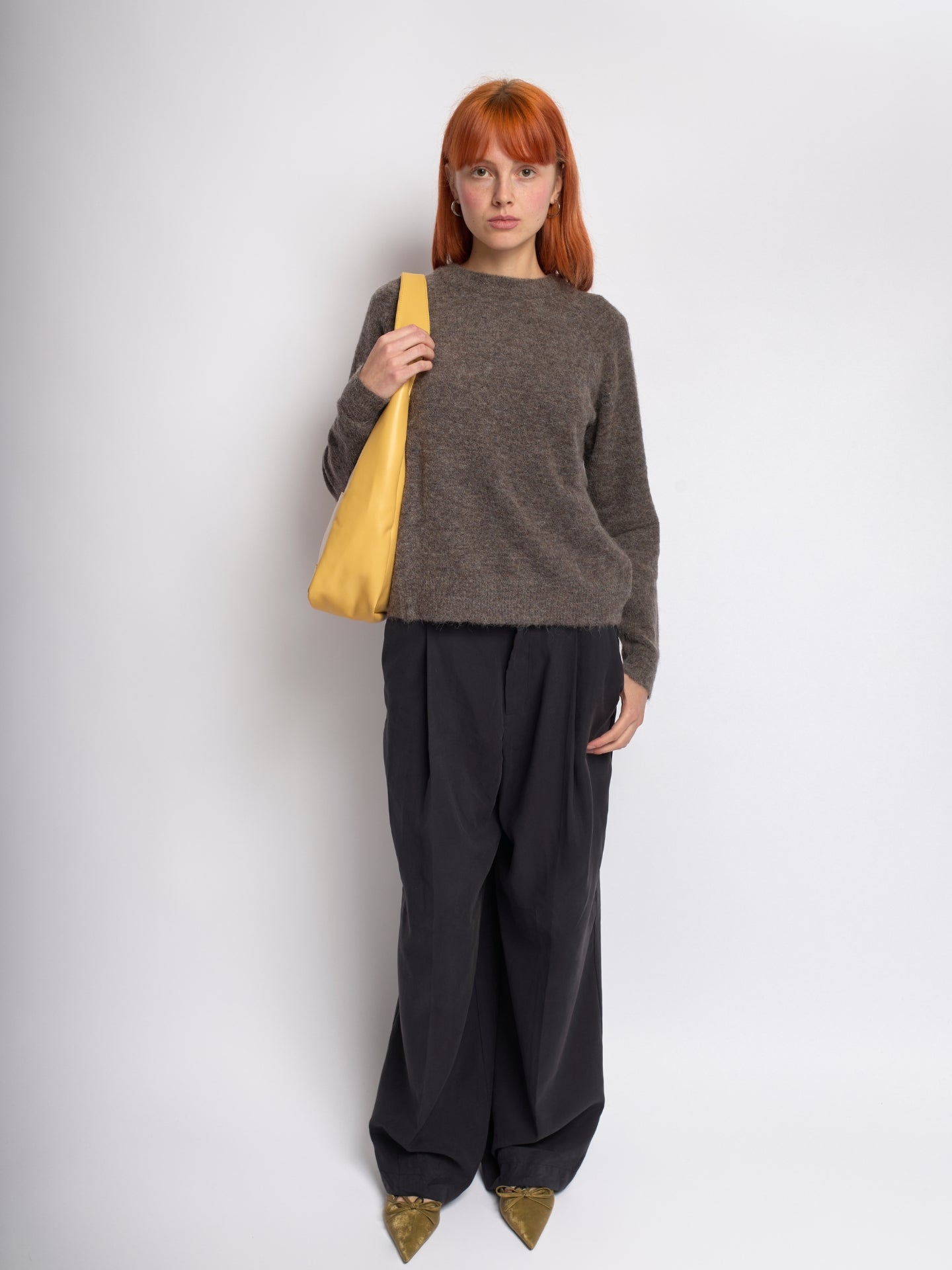 Minimalist Hobo Shoulder Bag – Vegan Leather