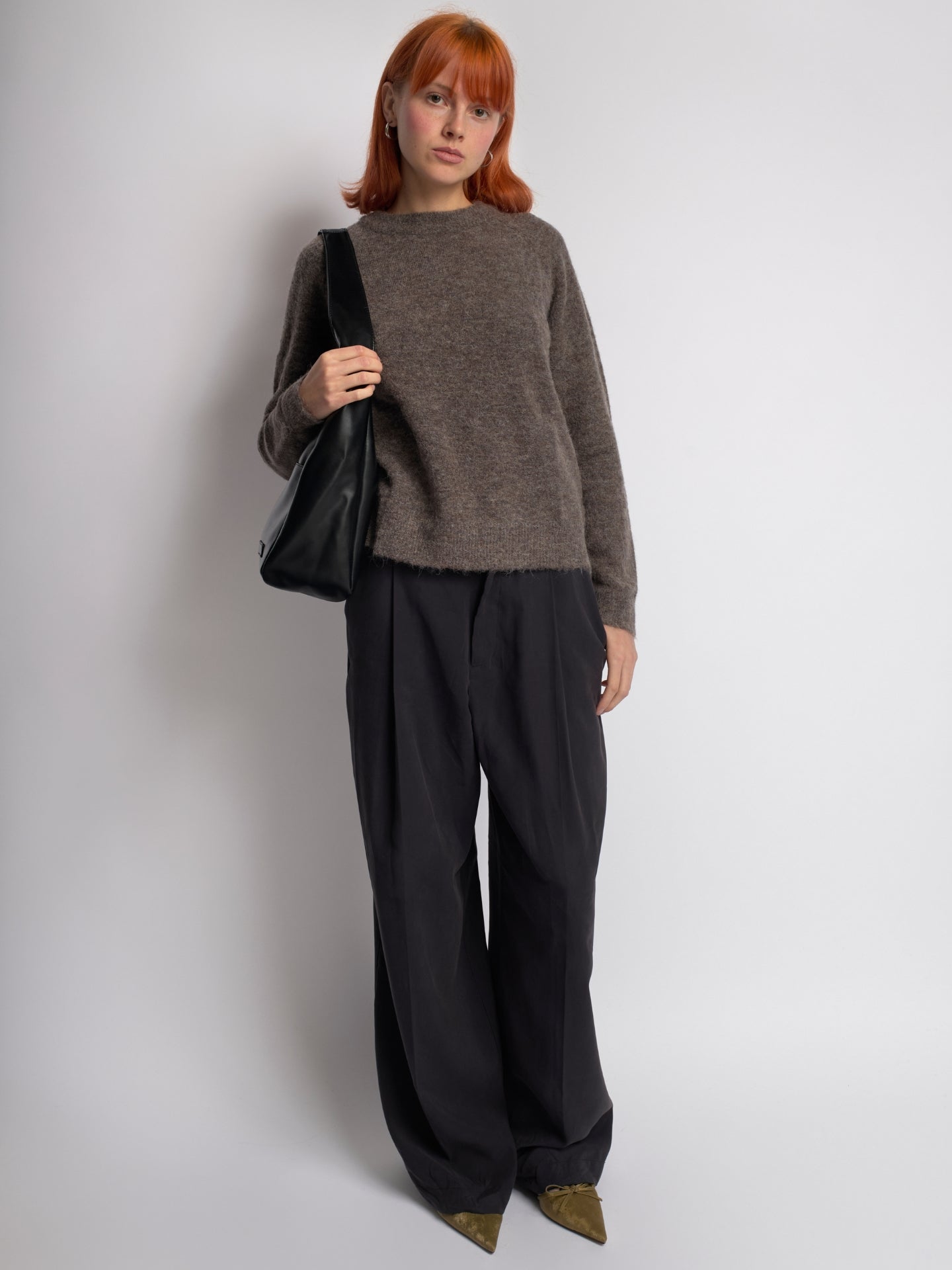 Minimalist Hobo Shoulder Bag – Vegan Leather