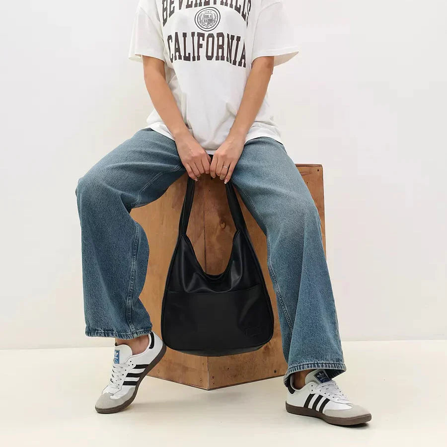 Minimalist Shoulder Bag – Spacious, Timeless & Perfect for Everyday Use