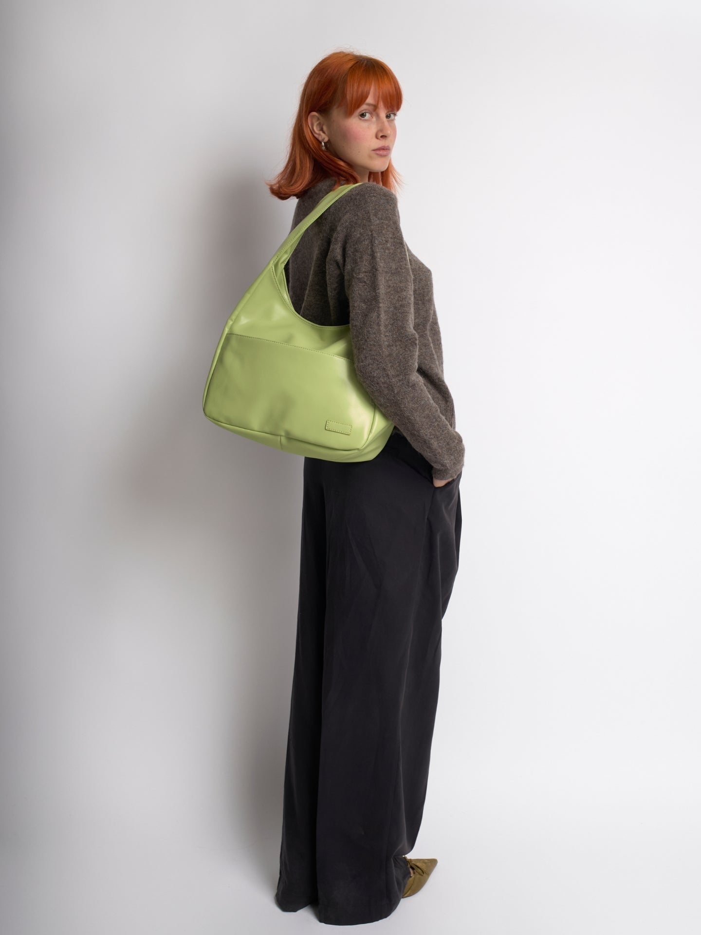 Minimalist Hobo Shoulder Bag – Vegan Leather