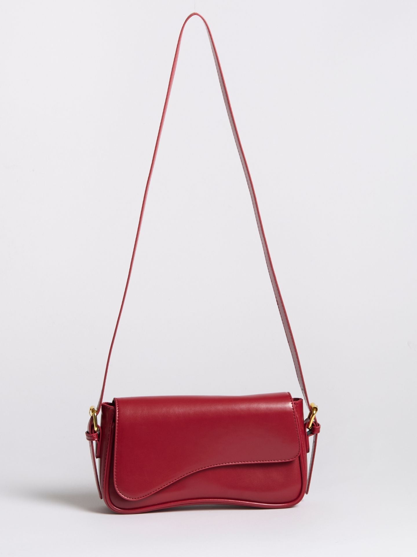 Vegan Leather Black Shoulder Bag – Adjustable Crossbody, Sustainable & Stylish