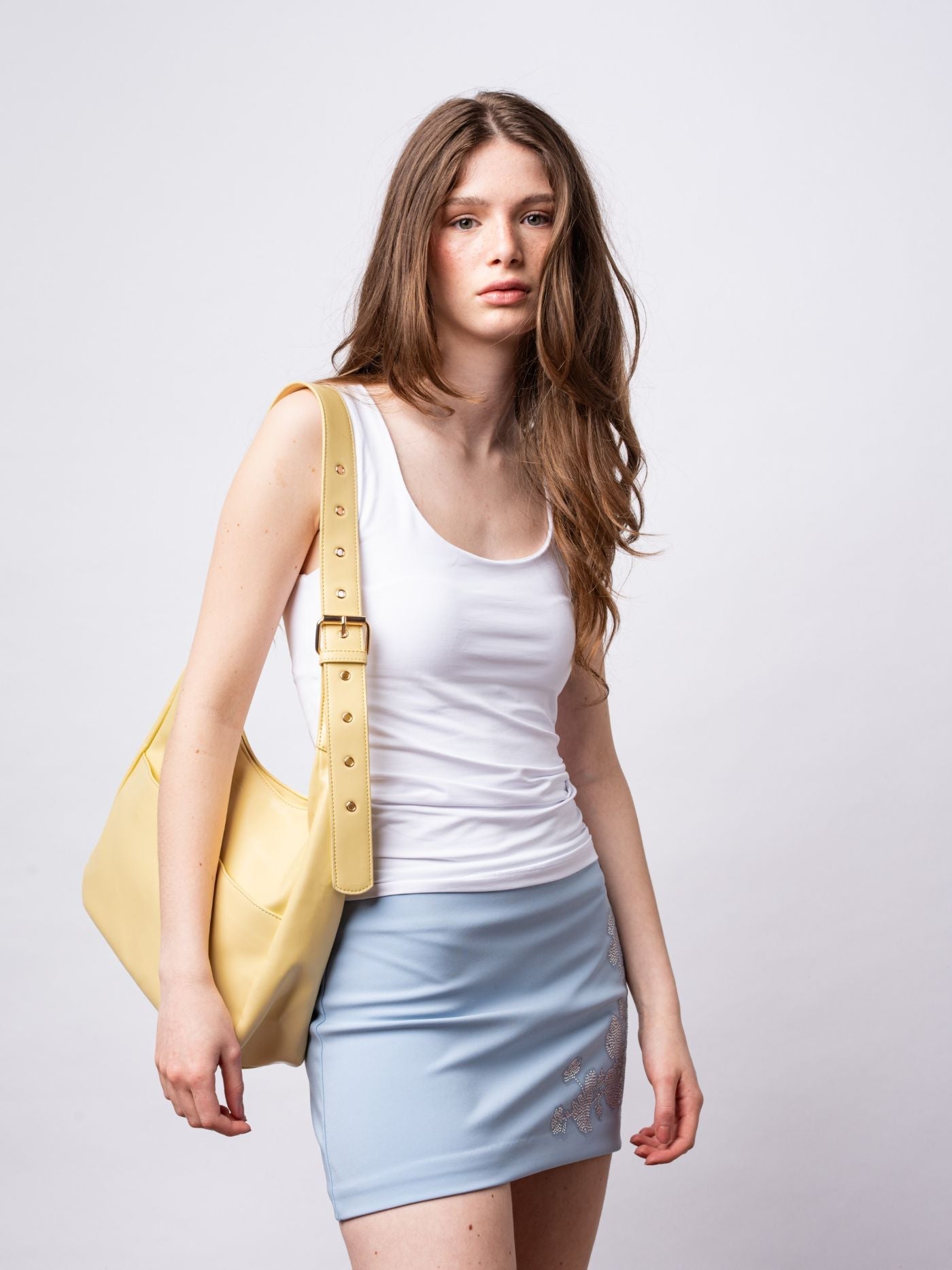 Black Shoulder Bag – Minimalist & Spacious Vegan Leather Design