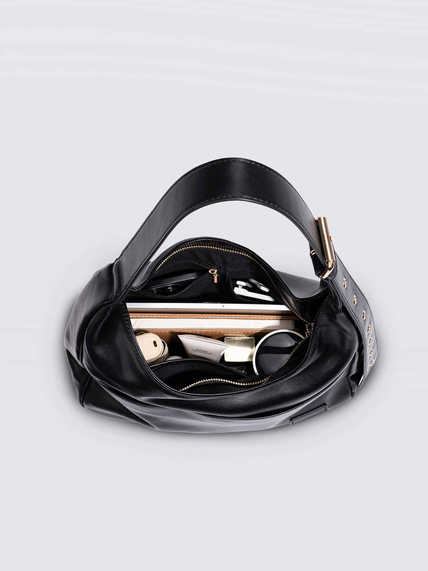 Black Shoulder Bag – Minimalist & Spacious Vegan Leather Design
