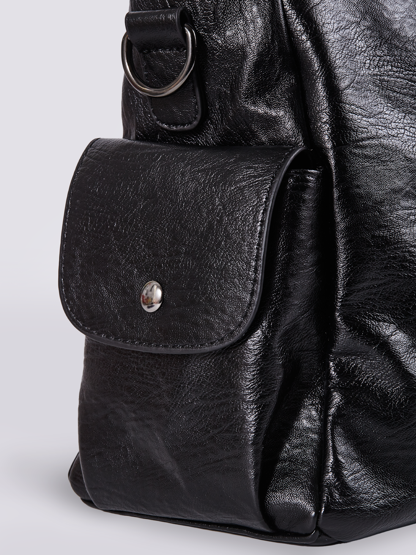 Black Leather Shoulder Bag with Side Pockets – Spacious & Elegant Women’s Leather Handbag