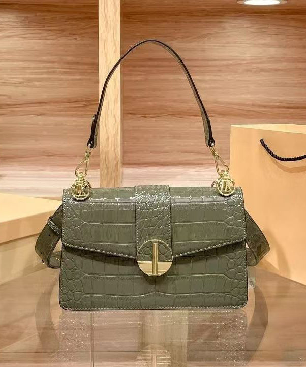 Premium Green Calf Leather Shoulder Bag for Women – Adjustable Strap, Spacious Design, Timeless Elegance