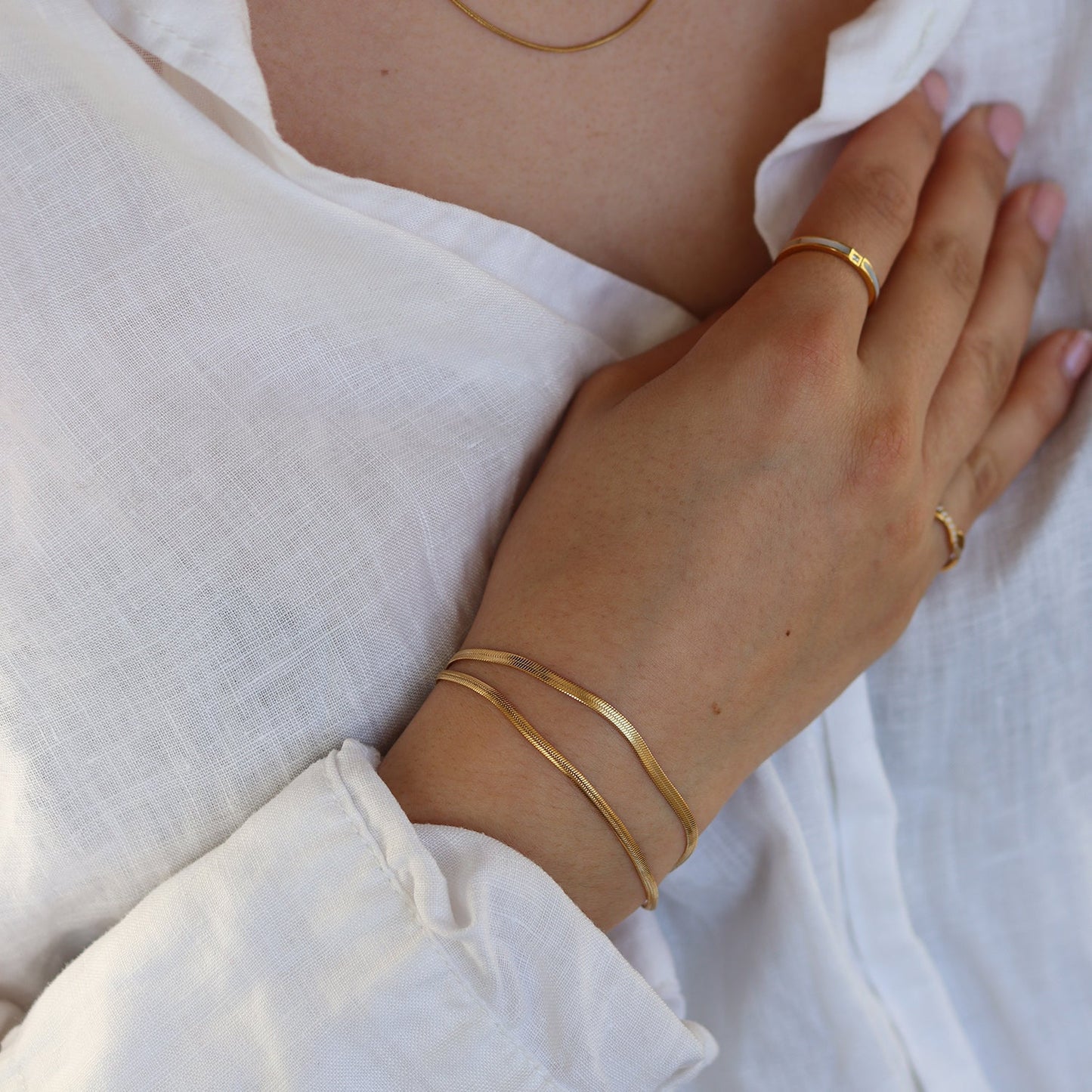 Gold Herringbone Bracelet – Adjustable Stainless Steel Chain for Women – Waterproof, Hypoallergenic, Elegant Everyday Jewelry