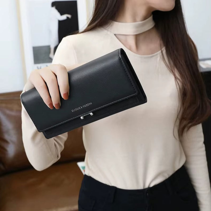 Luxe Women's Wallet – Premium Faux Leather, Multiple Card Slots, Smartphone Compartment, Secure Zipper Closure