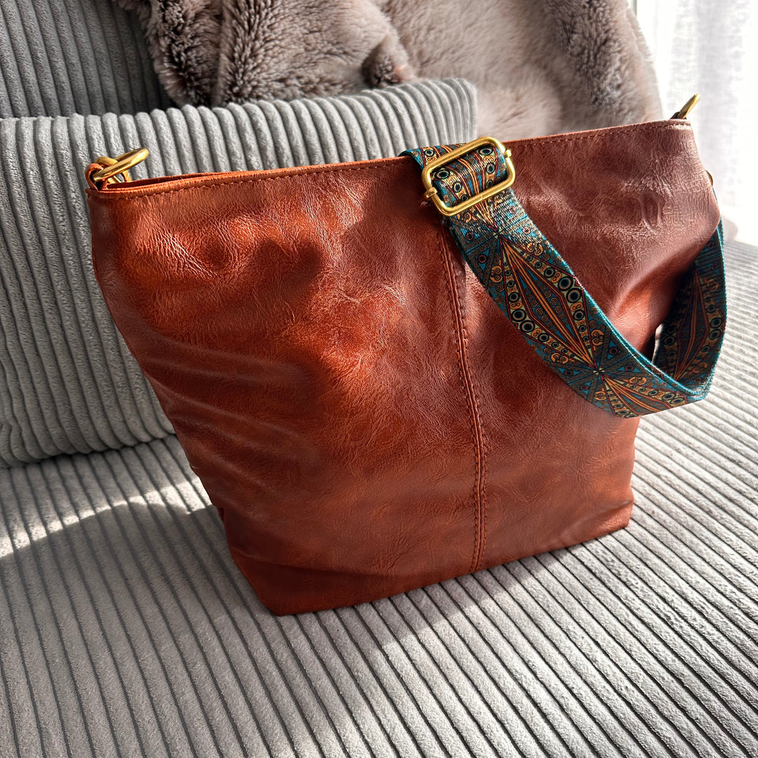 Stylish Brown Handbag with Wide Shoulder Strap – Spacious & Elegant