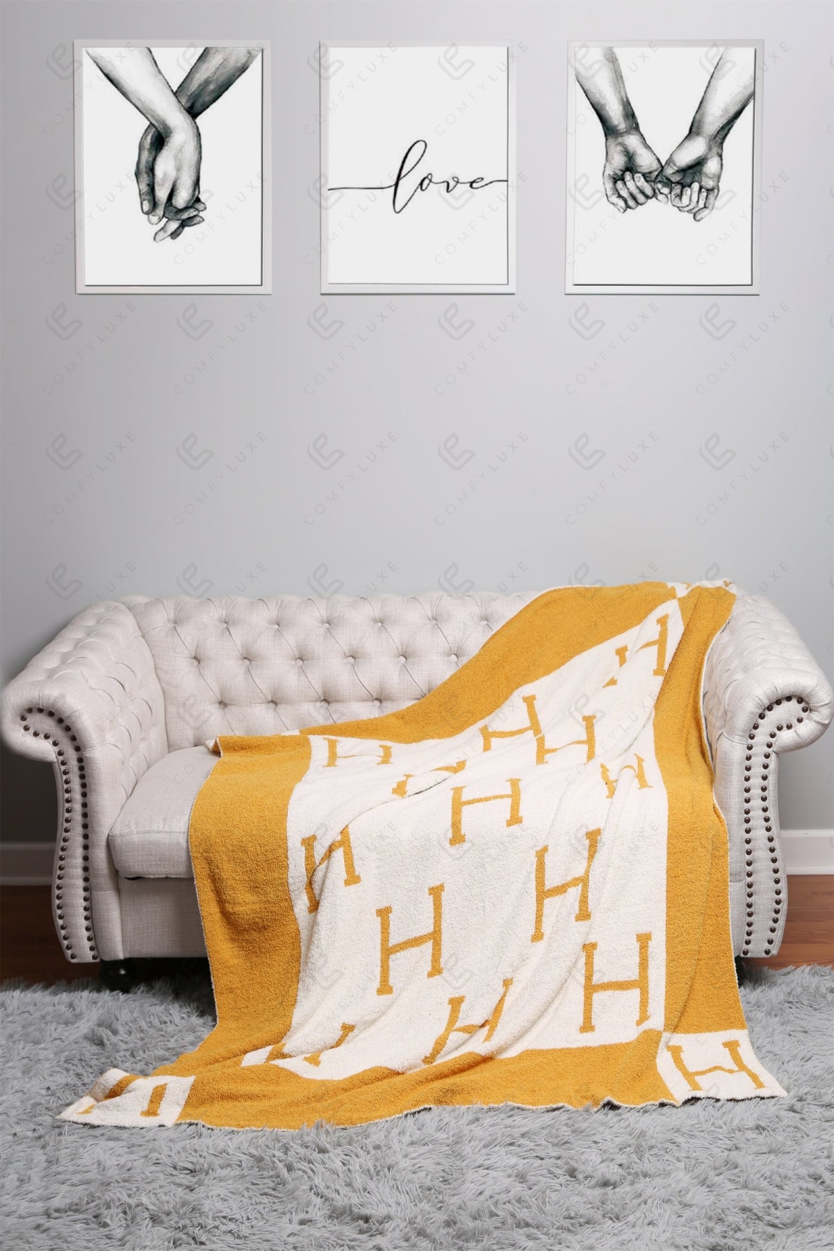 Monogram "H" Luxe Fleece Throw Blanket – Personalized Soft Plaid 130x150cm for Sofa & Bed