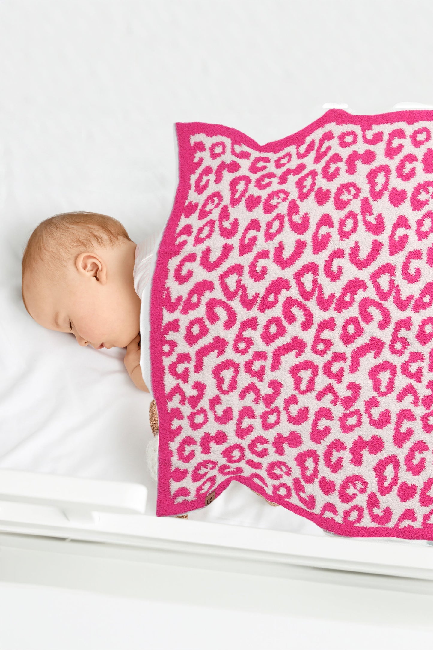 Soft Leopard Print Kids Fleece Blanket – Cozy Microfiber Throw for Nursery & Play