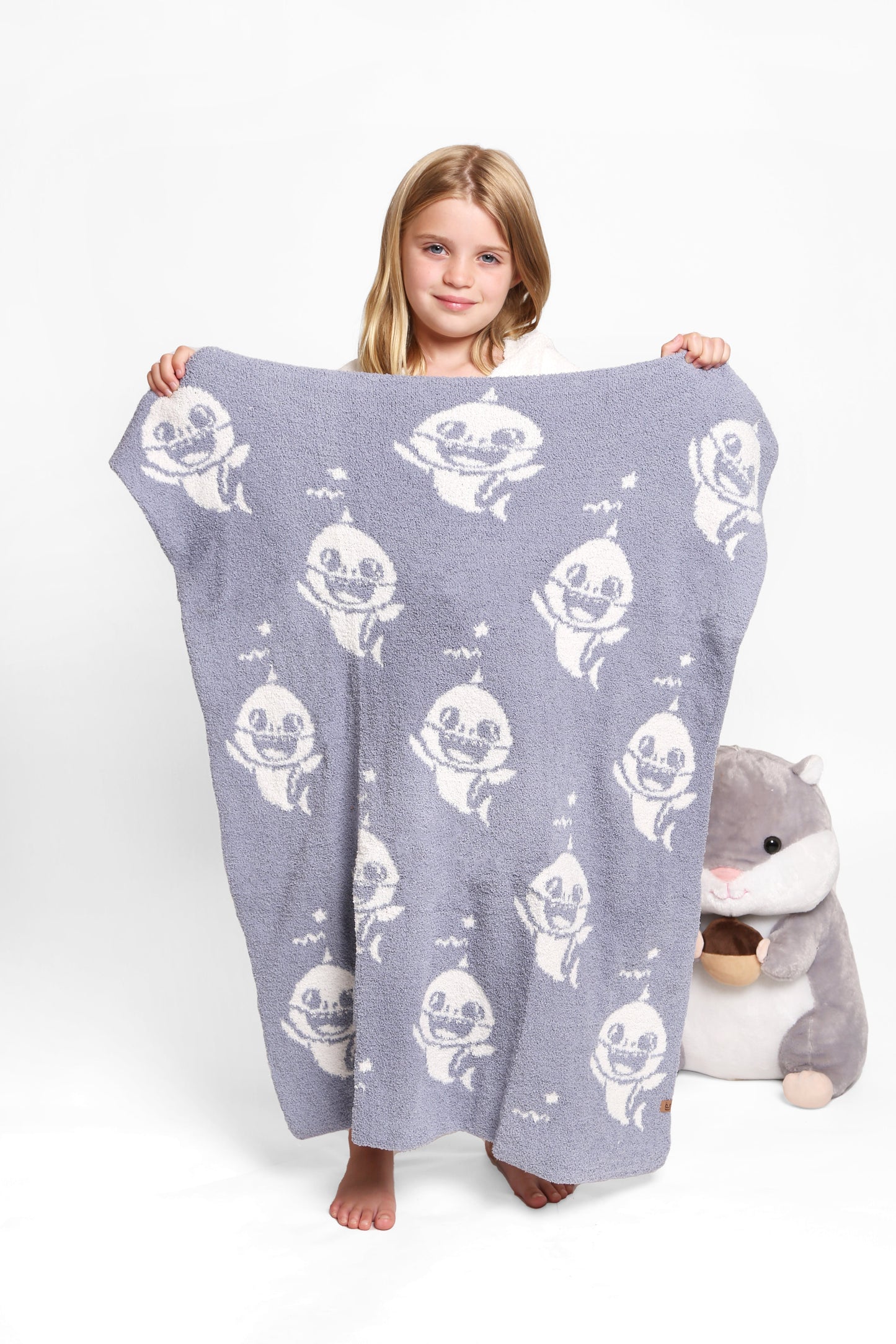 Kids Bee Print Microfiber Throw Blanket – Soft & Cozy 29” x 35” for Toddler Bedding & Nursery Décor