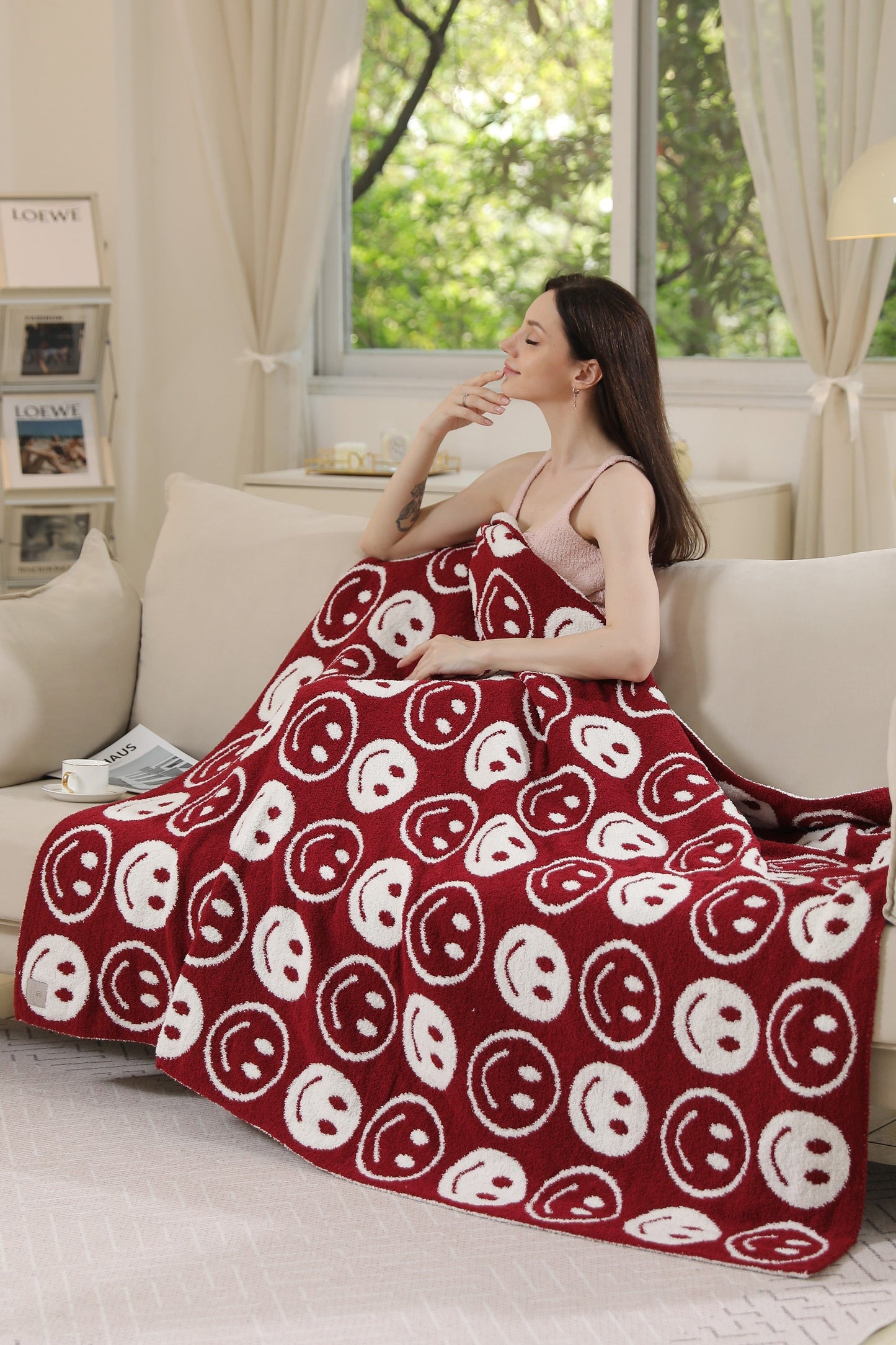 Mini Happy Face Luxe Fleece Throw Blanket – Ultra-Soft Polyester Microfiber, 130×150 cm, Cozy & Stylish Home Décor