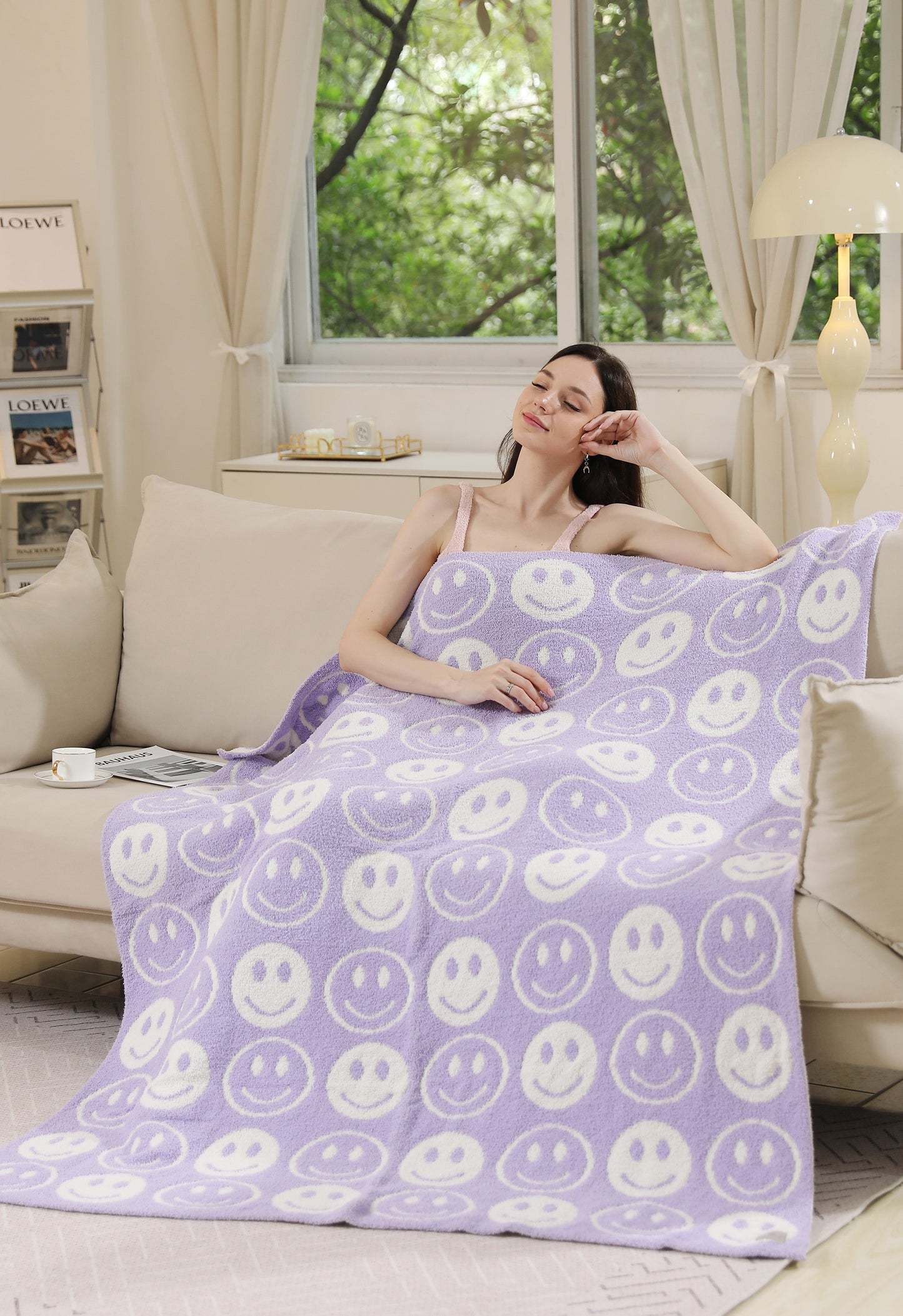 Mini Happy Face Luxe Fleece Throw Blanket – Ultra-Soft Polyester Microfiber, 130×150 cm, Cozy & Stylish Home Décor
