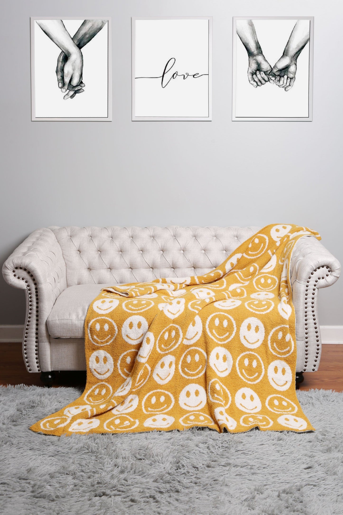 Mini Happy Face Luxe Fleece Throw Blanket – Ultra-Soft Polyester Microfiber, 130×150 cm, Cozy & Stylish Home Décor