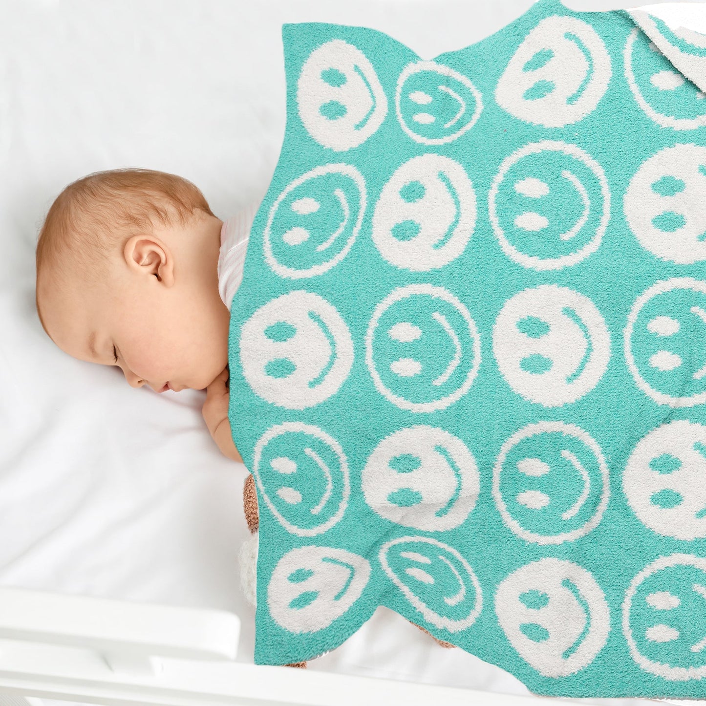 Kids Smiley Face Fleece Blanket – Ultra-Soft Microfiber Throw for Toddlers & Children Cozy & Colorful Bedding for Nursery, Playroom & Travel