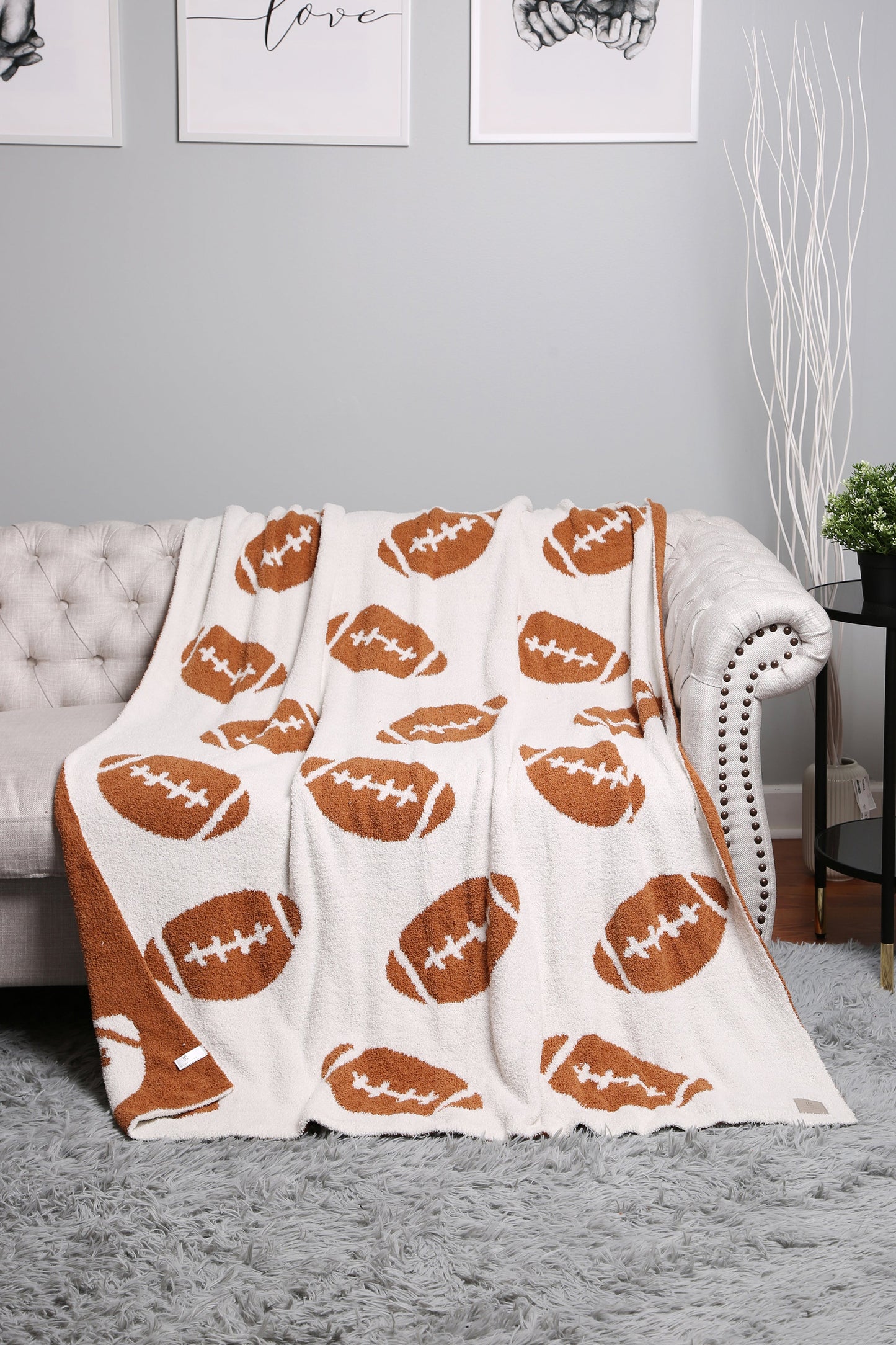 Football Patterned Luxury Soft Fleece Throw Blanket – 50X55Inch | Cozy Sports Fan Plaid for Couch, Bed & Stadium