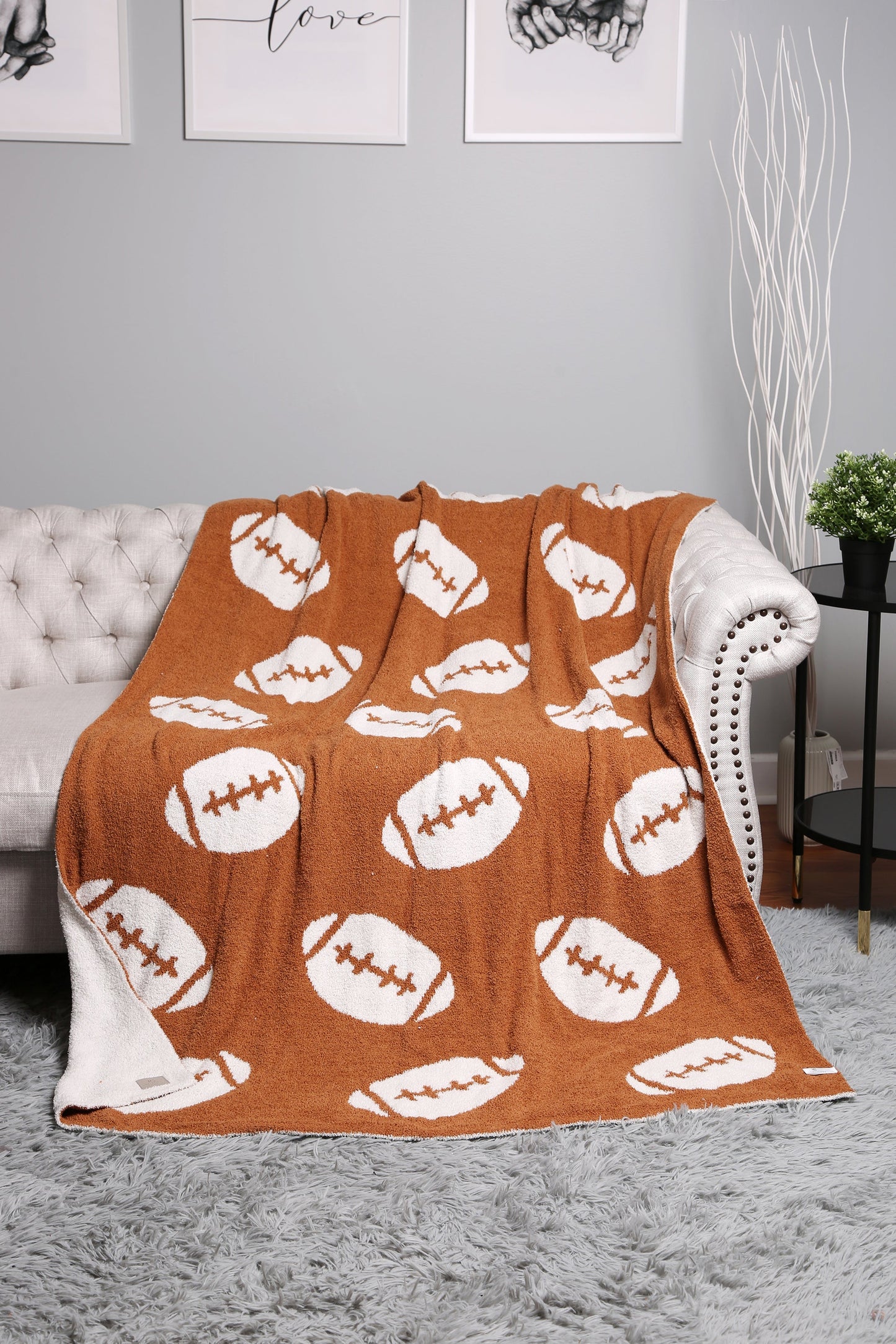 Football Patterned Luxury Soft Fleece Throw Blanket – 50X55Inch | Cozy Sports Fan Plaid for Couch, Bed & Stadium