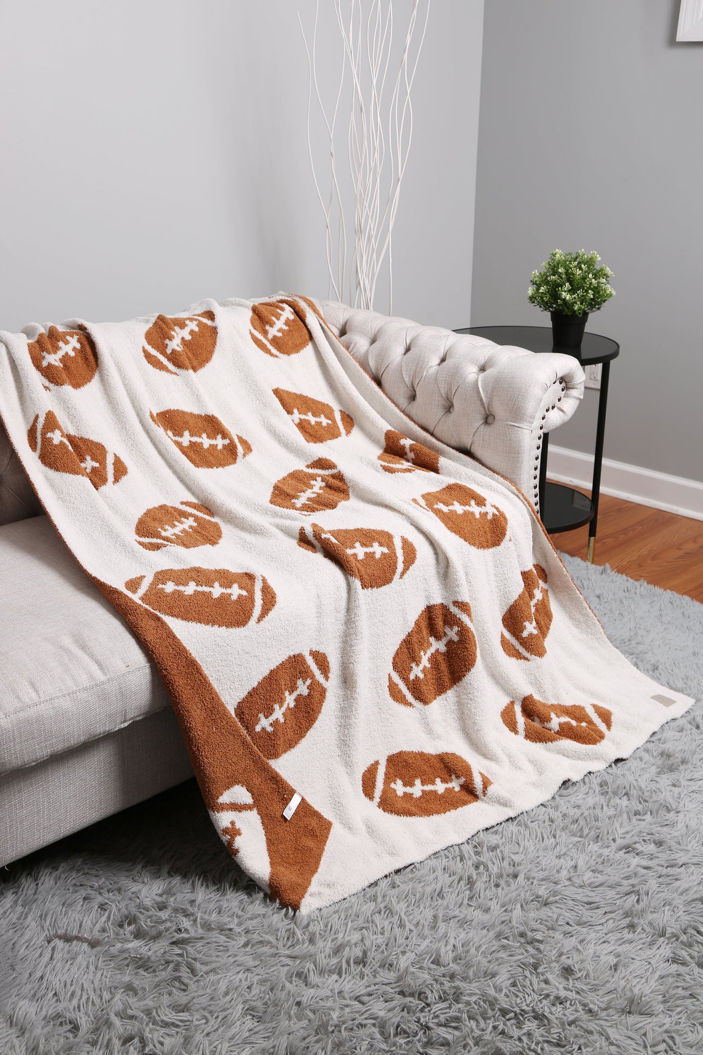 Football Patterned Luxury Soft Fleece Throw Blanket – 50X55Inch | Cozy Sports Fan Plaid for Couch, Bed & Stadium