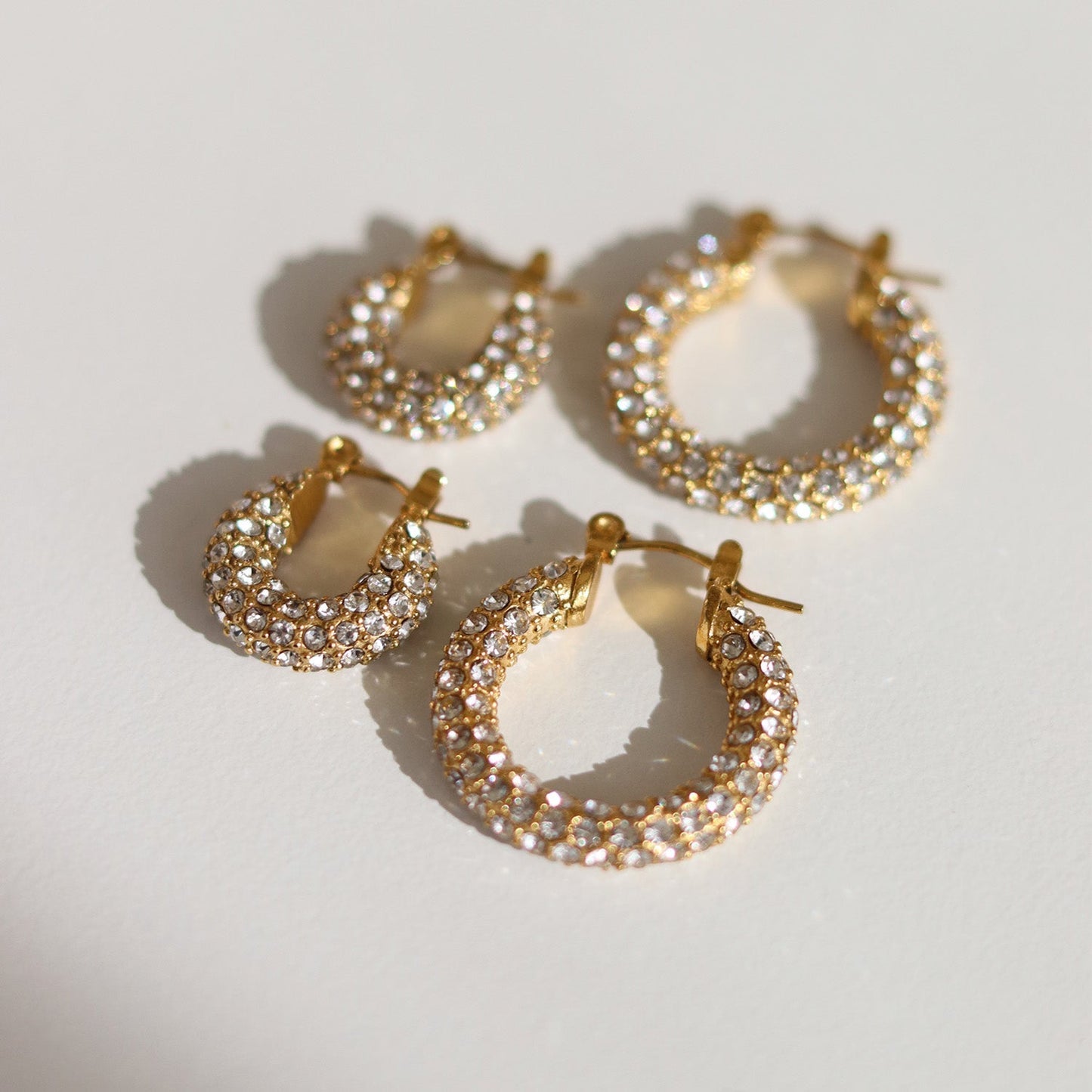 Gold Crystal Hoop Earrings – Luxury Sparkling Strass Hoops in Two Sizes for Women