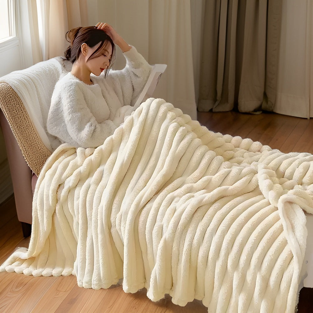 Ultra Soft Cozy Fleece Blanket – Warm Throw for Sofa, Bed & Living Room