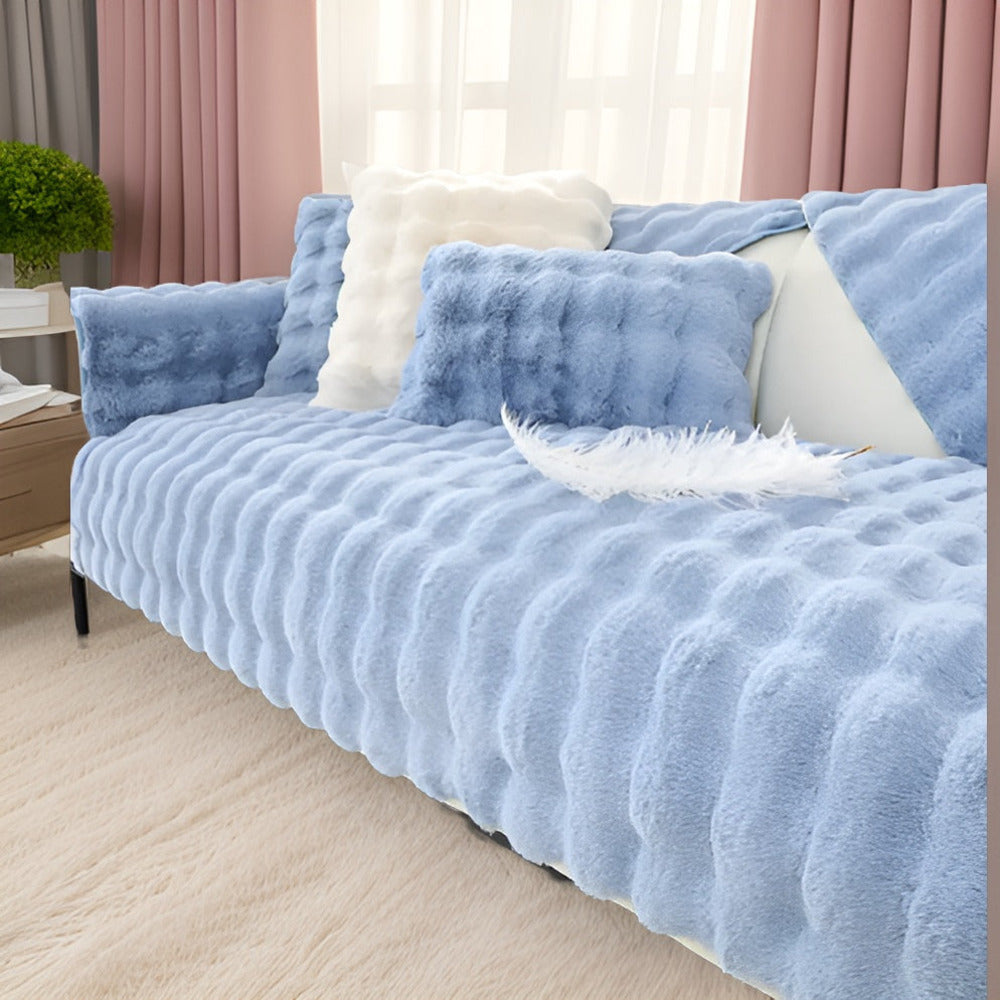 Luxury Plush Sofa Cover – Thick Velvet Furniture Protector for Dogs & Cats – Machine Washable, Anti-Slip, Pet-Friendly Couch Slipcover