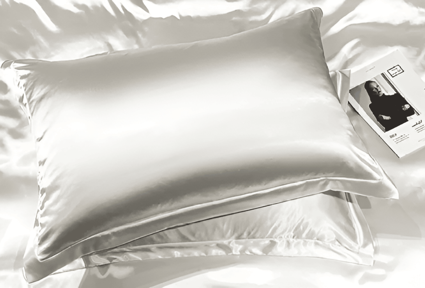 Premium Mulberry Silk Bedding Set – 100% Natural Mulberry Silk Duvet Cover with 2 Pillowcases – Hypoallergenic, Breathable, Temperature-Regulating, and Skin-Friendly