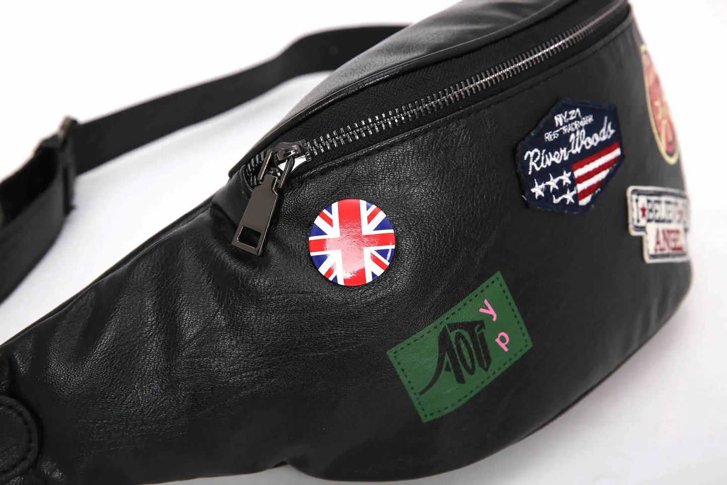 Trendy Crossbody Fanny Pack with Patches – Stylish Belt Bag for Casual Streetwear