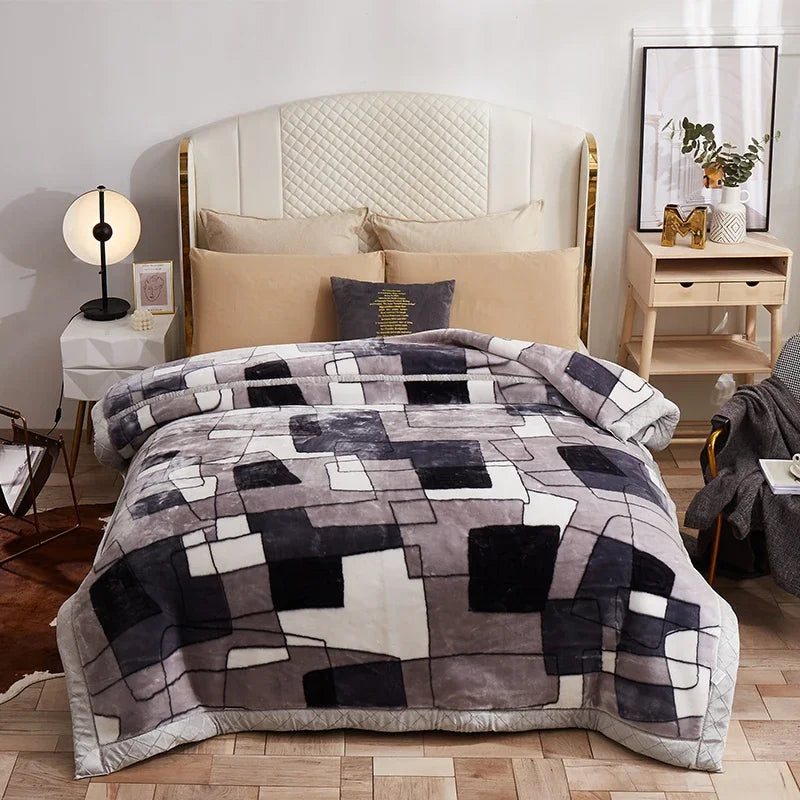 Luxury Floral Fleece Throw Blanket – Ultra Soft & Warm Winter Decor