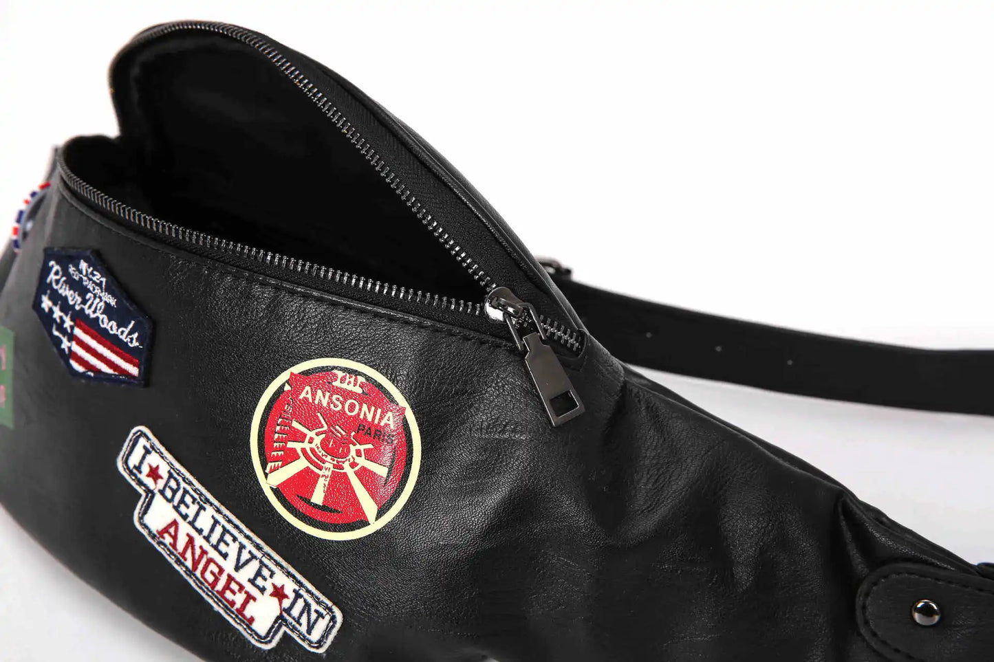 Trendy Crossbody Fanny Pack with Patches – Stylish Belt Bag for Casual Streetwear