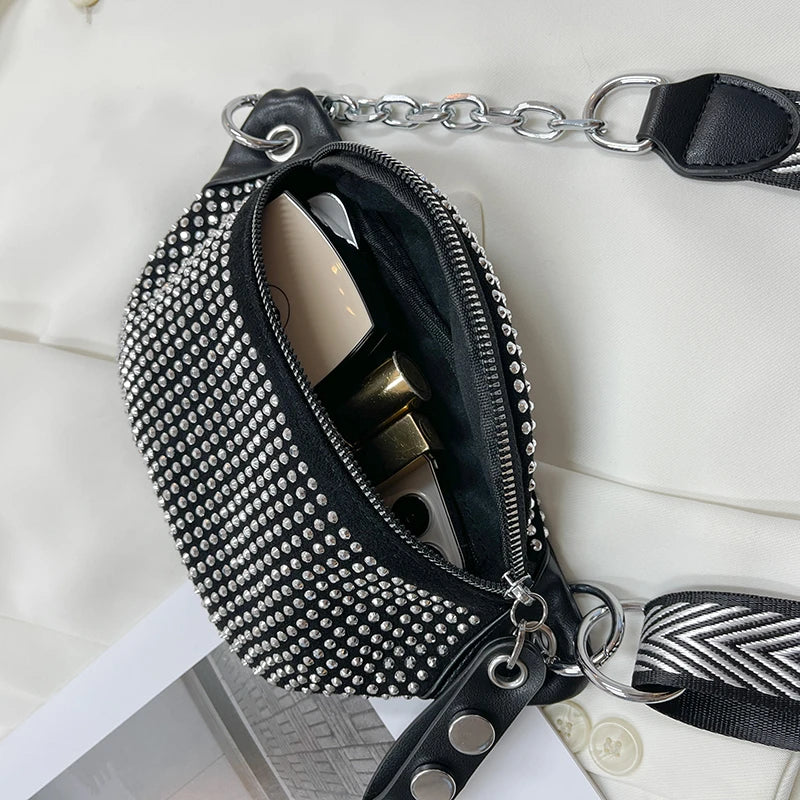Black Rhinestone Crossbody Festival Bag with Chain Strap – Glamorous Street Style Clutch for Parties and Nights Out